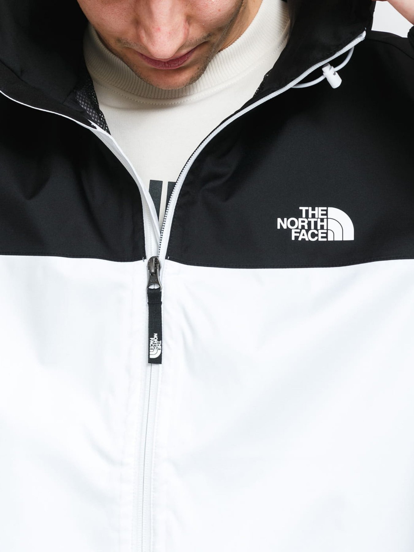 Куртка The North Face Black Box Mountain Q модель NF0A55BSFN41 Куртка The North Face Black Box Mountain Q модель NF0A55BSFN41 Фото