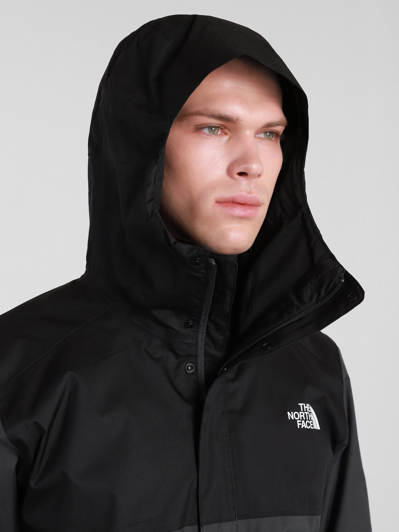 Вітровка The North Face Quest модель NF0A3YFMMN81 Фото