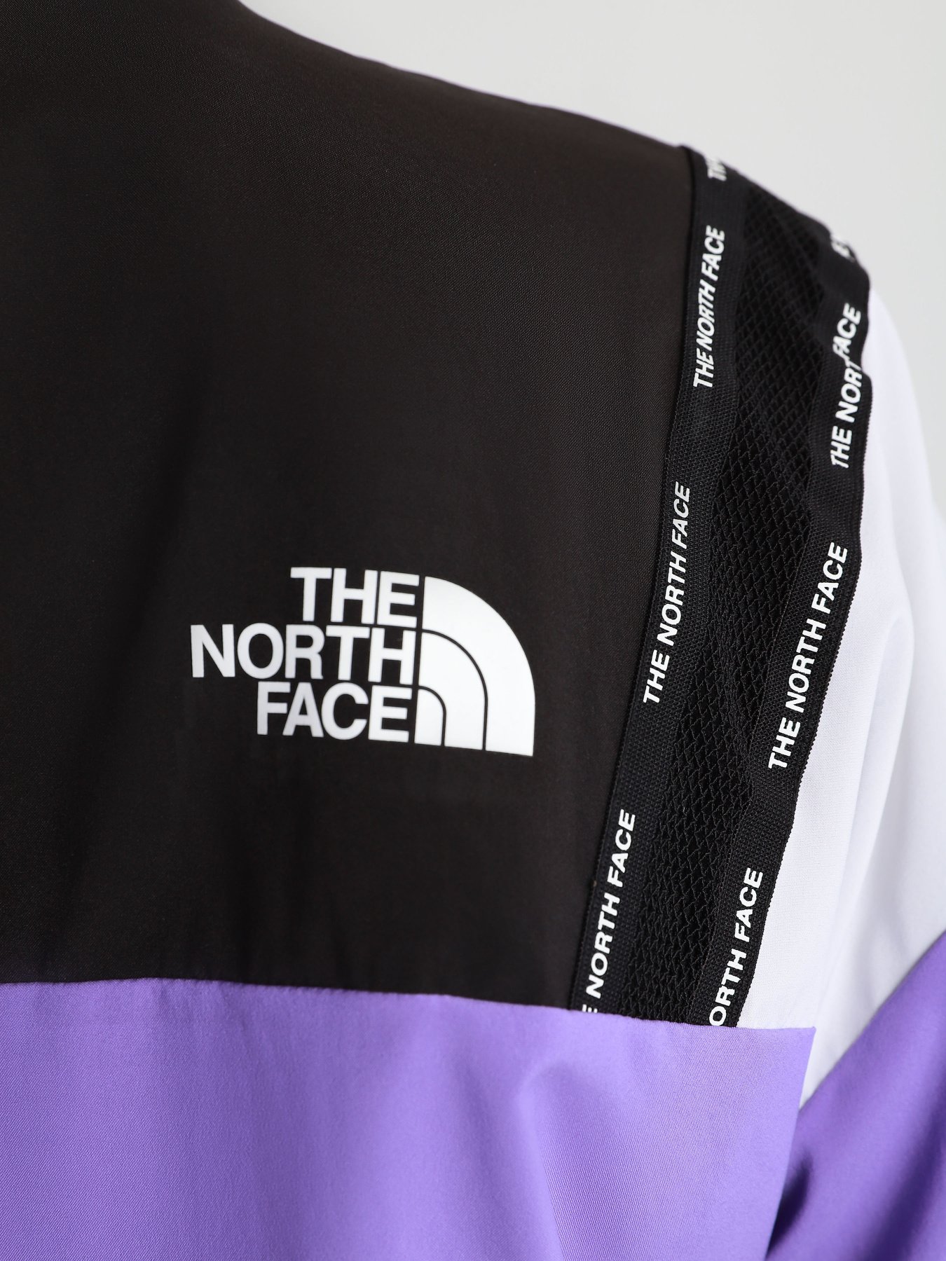 Куртка The North Face Mountain Athletics модель NF0A5563ZBS1 Фото