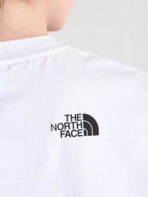 Лонгслів The North Face LONGSLEEVE CROP TEE модель NF0A5581FN41 Лонгслів The North Face LONGSLEEVE CROP TEE модель NF0A5581FN41 Фото
