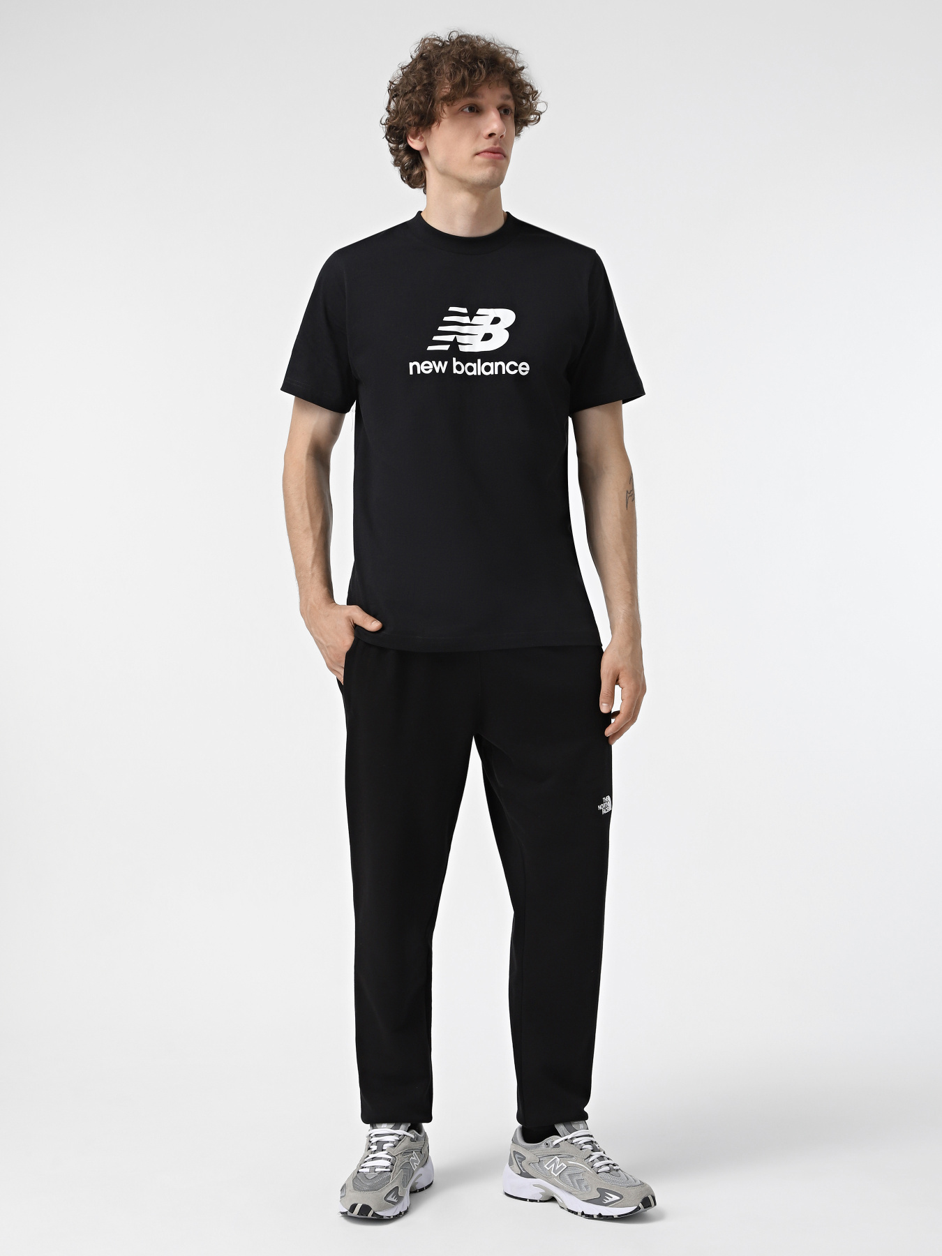 Штани спортивні The North Face NSE Light модель NF0A4T1FJK31 Фото