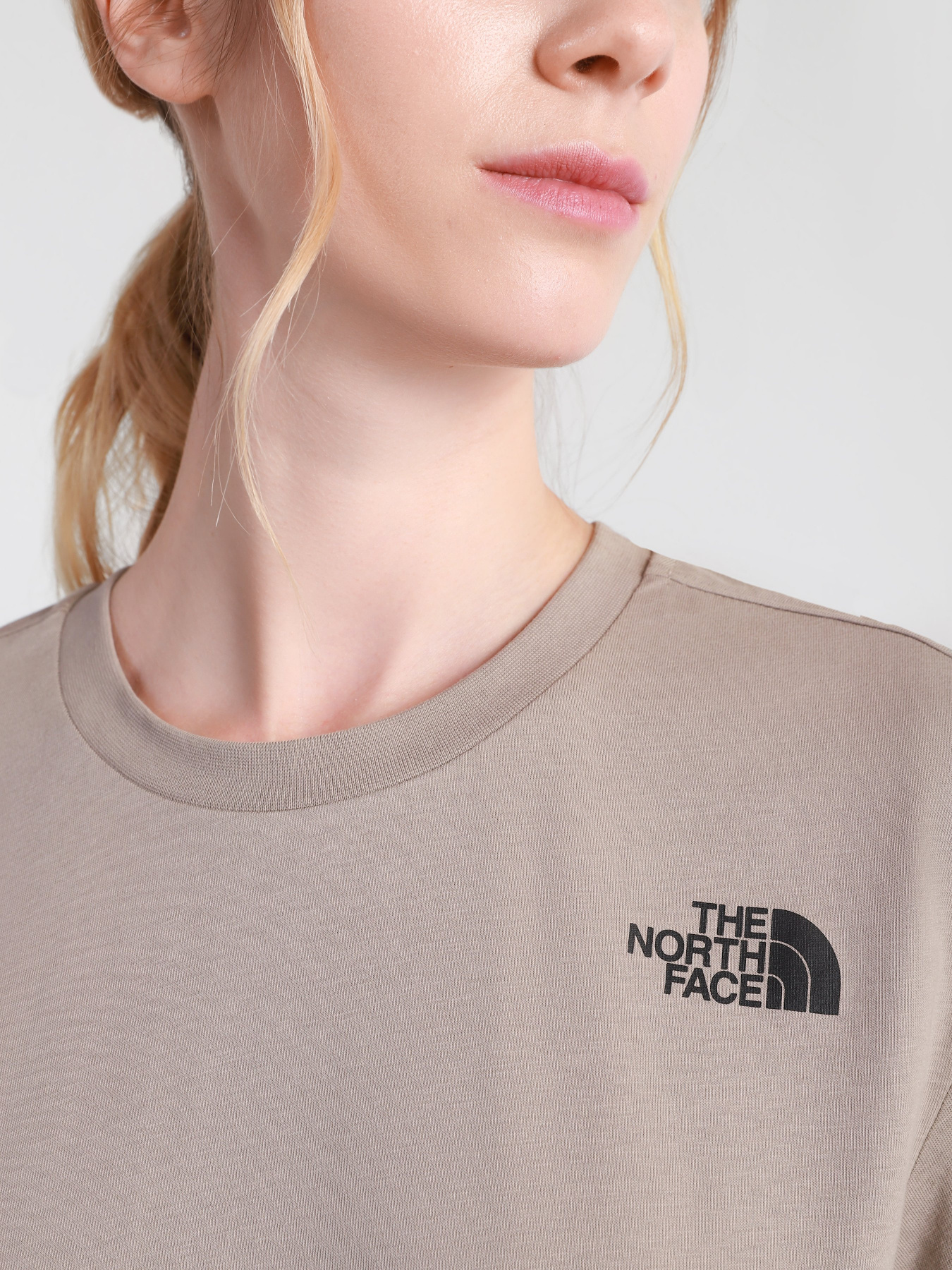 Футболки и поло The North Face Red Box модель NF0A4M5QVQ81 Фото