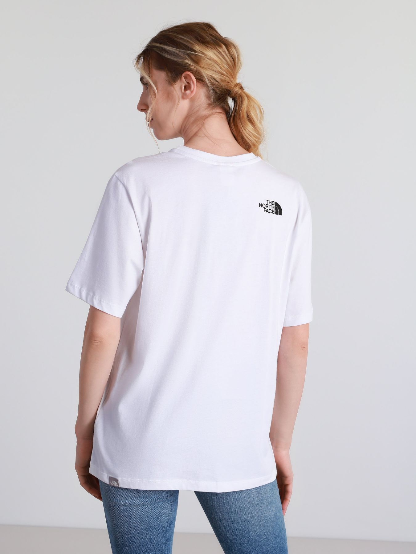 Футболки и поло The North Face Boyfriend Fine модель NF0A4SYAFN41 Фото