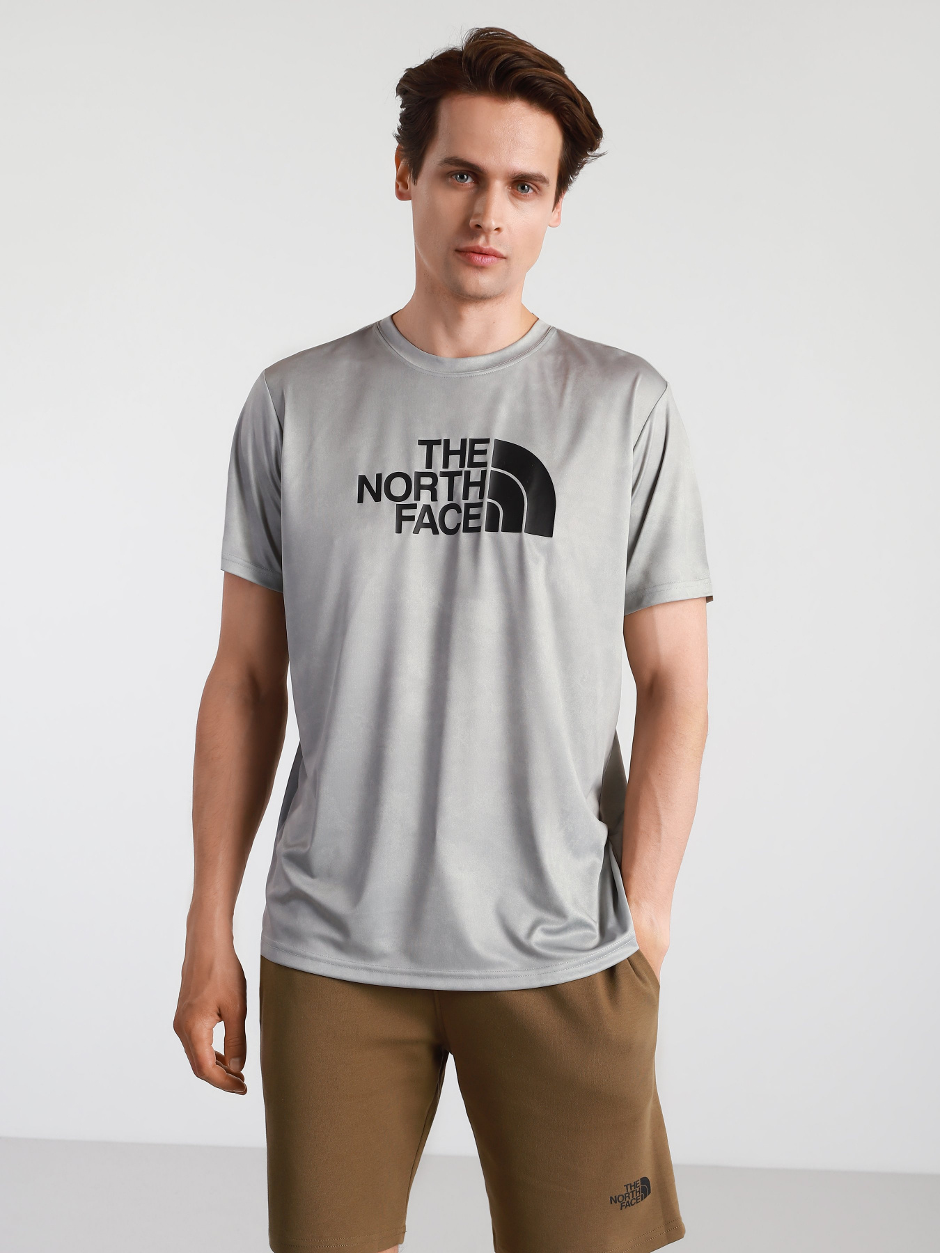 Футболки і поло The North Face Reaxion Easy Tee модель NF0A4CDV03U1 Фото