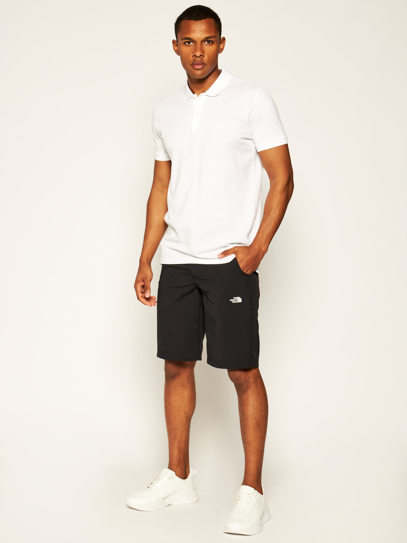 Шорти The North Face Tanken  модель NF0A2S85JK31 Фото