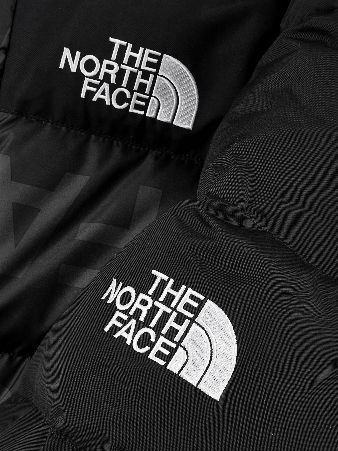 Зимняя куртка The North Face Conrads Flag модель NF0A5J27JK31 Зимняя куртка The North Face Conrads Flag модель NF0A5J27JK31 Фото
