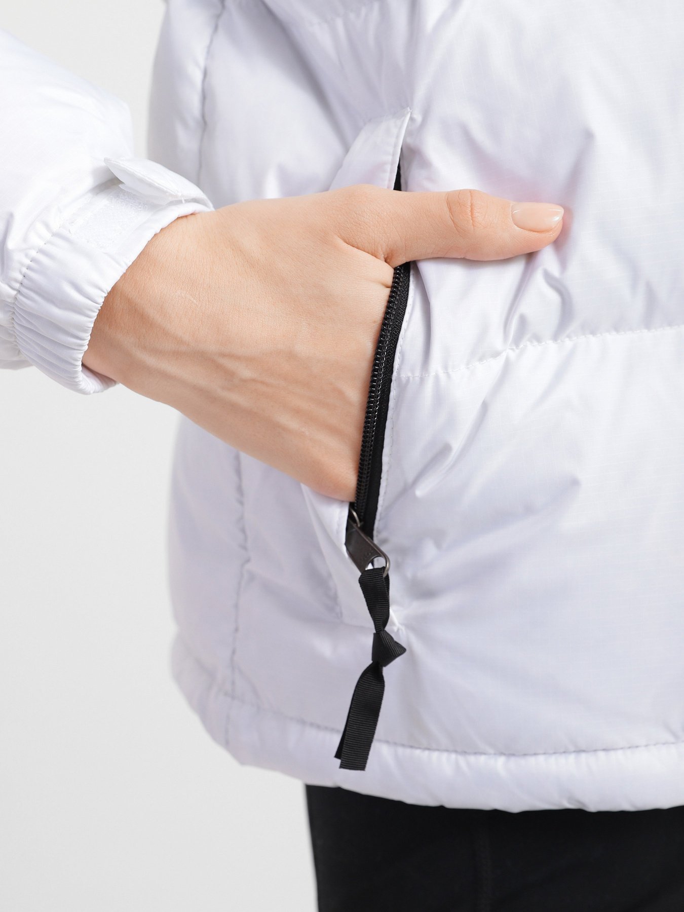 Зимняя куртка The North Face 1996 Retro Nupste модель NF0A3XEOFN41 Фото