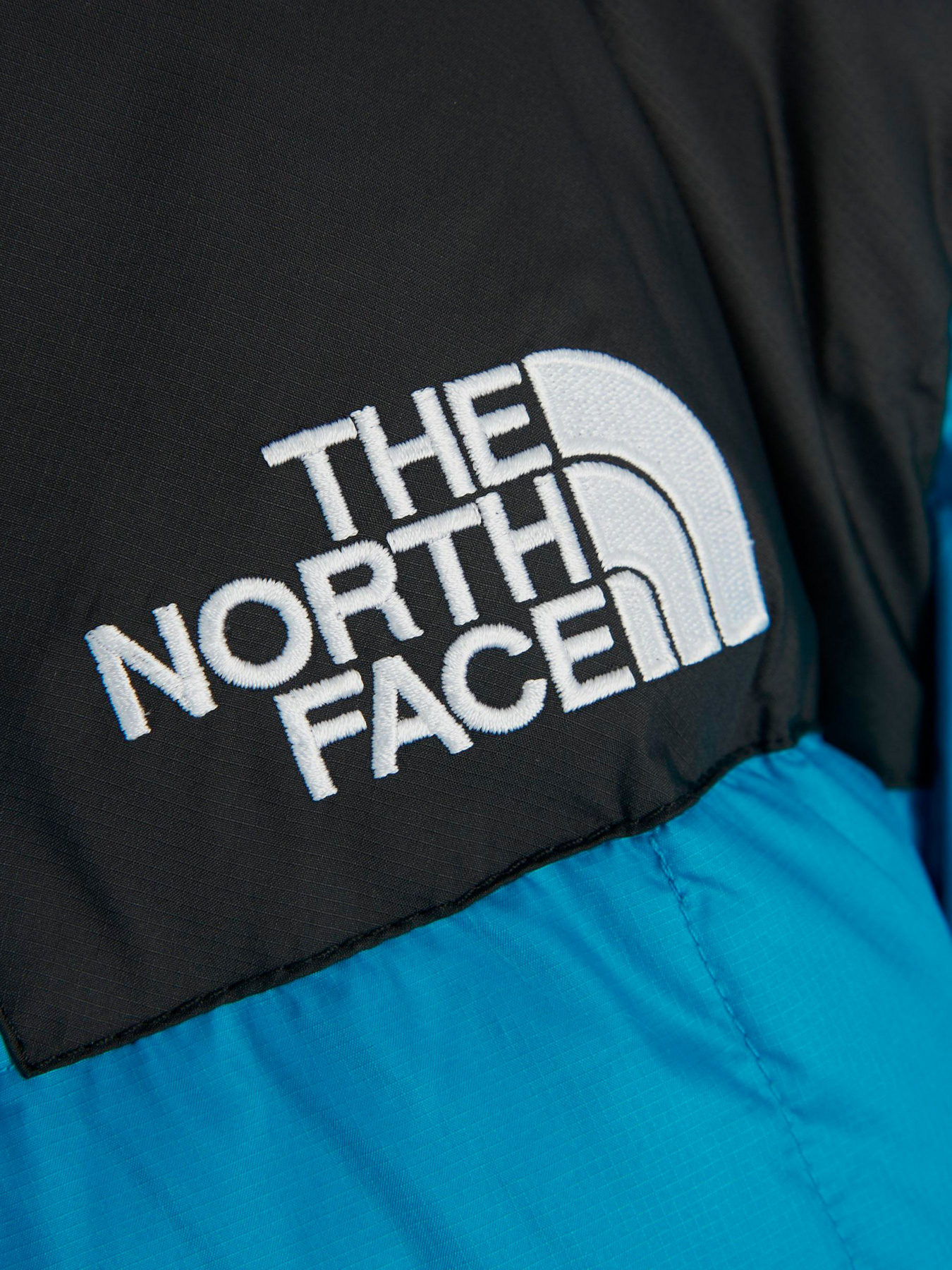 Зимняя куртка The North Face Lhotse модель NF0A3Y23H0H1 Зимняя куртка The North Face Lhotse модель NF0A3Y23H0H1 Фото