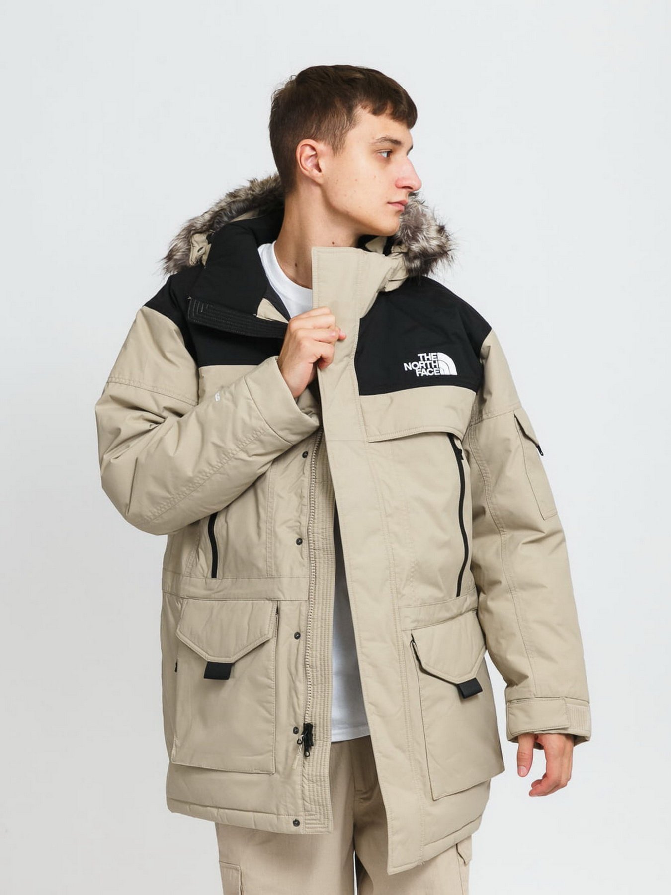 Зимняя куртка The North Face McMurdo 2 модель NF00CP07CEL1 Фото