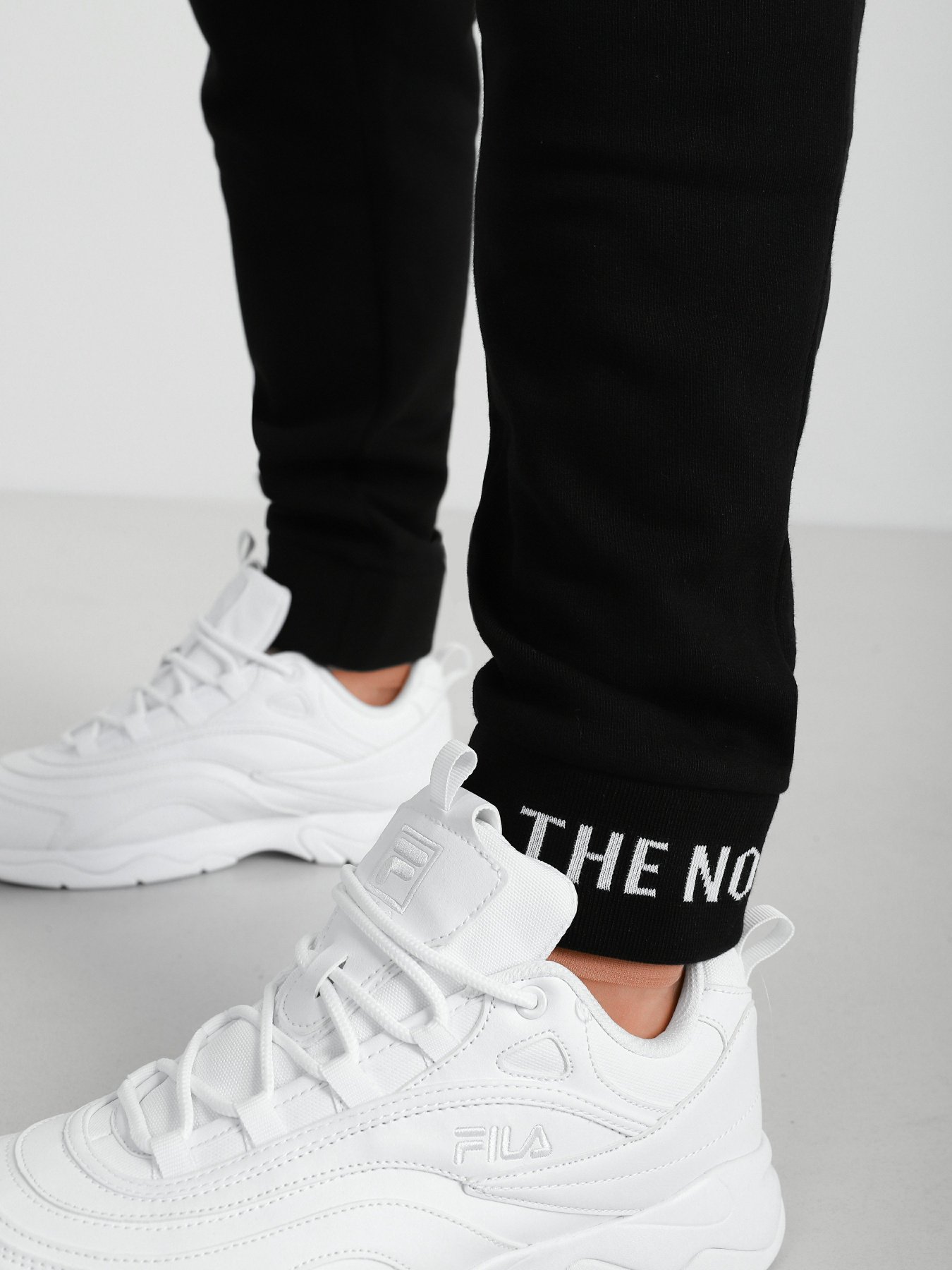 Штаны спортивные The North Face Zumu модель NF0A5ILIJK31 Фото