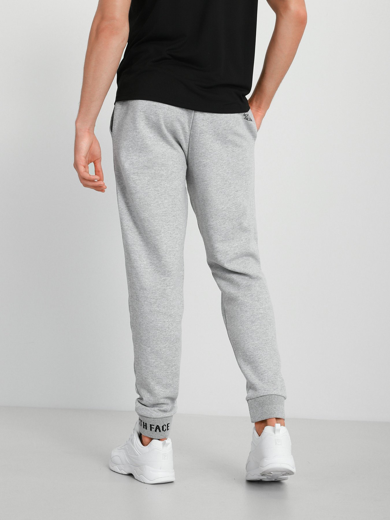 Штаны спортивные The North Face Zumu Fleece модель NF0A5ILIDYX1 Штаны спортивные The North Face Zumu Fleece модель NF0A5ILIDYX1 Фото