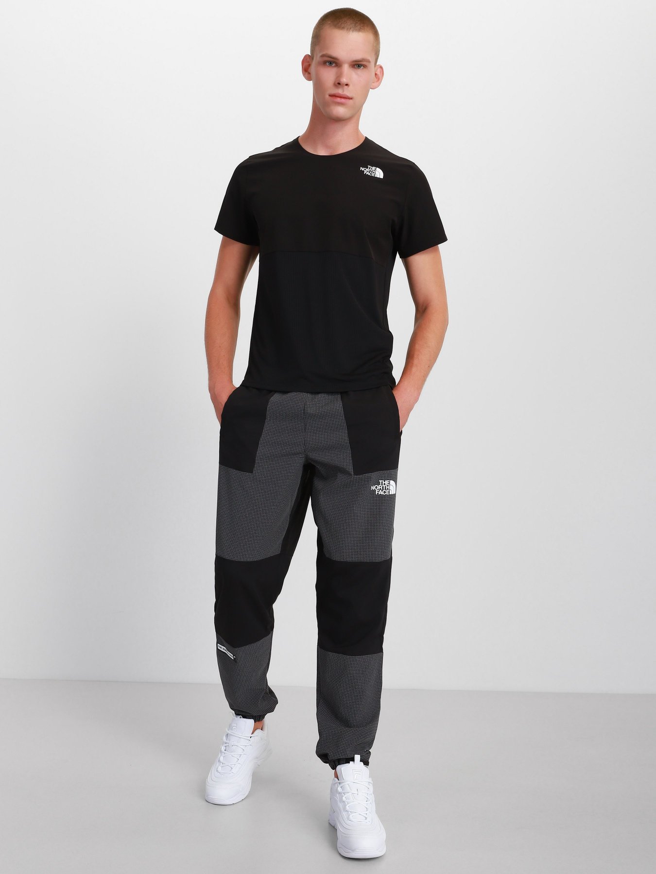 Повседневные штаны The North Face модель NF0A5IBTJK31 Фото