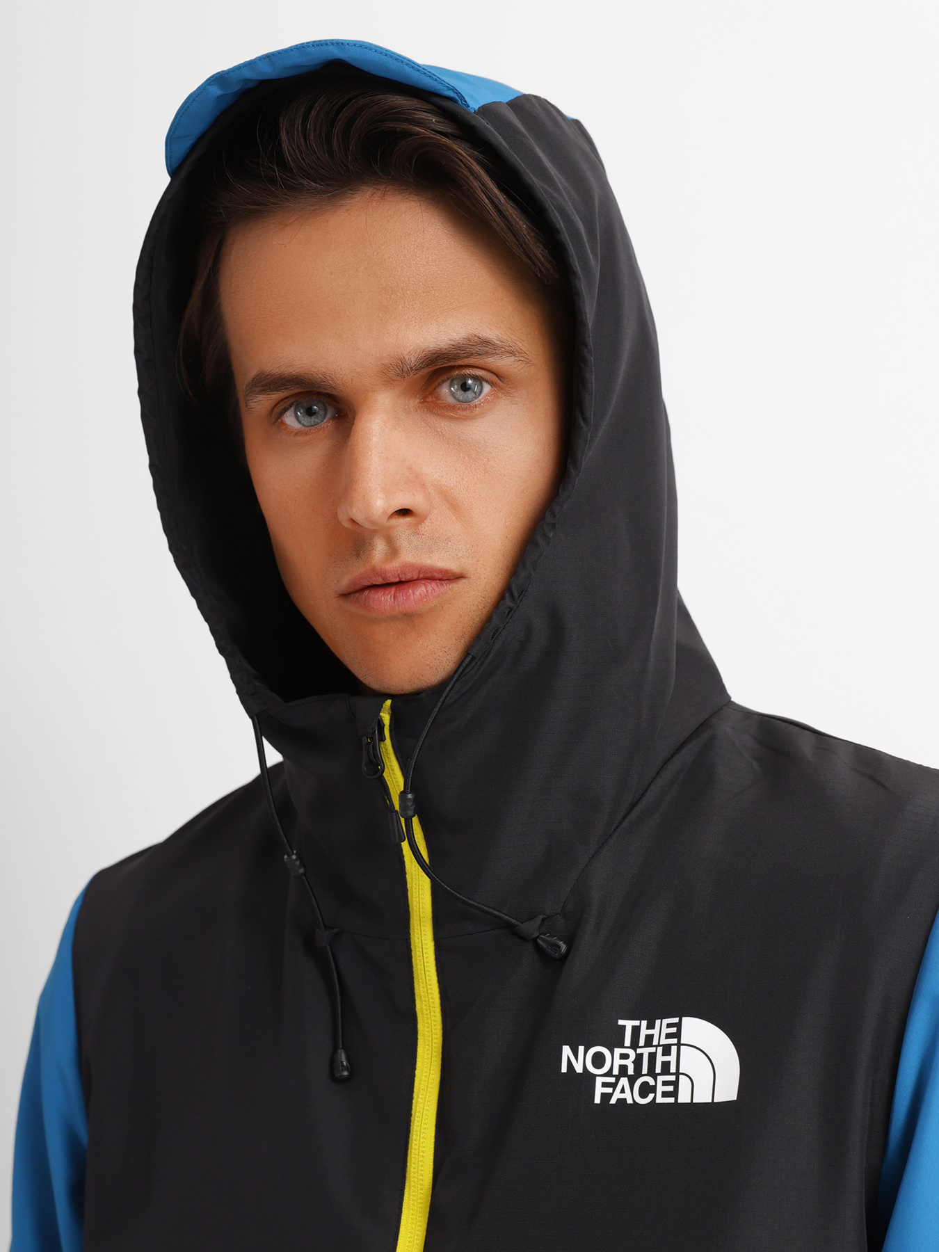 Анорак The North Face MEN'S MOUNTAIN ATHLETICS WIND ANORAK модель NF0A5IEONTQ1 Фото