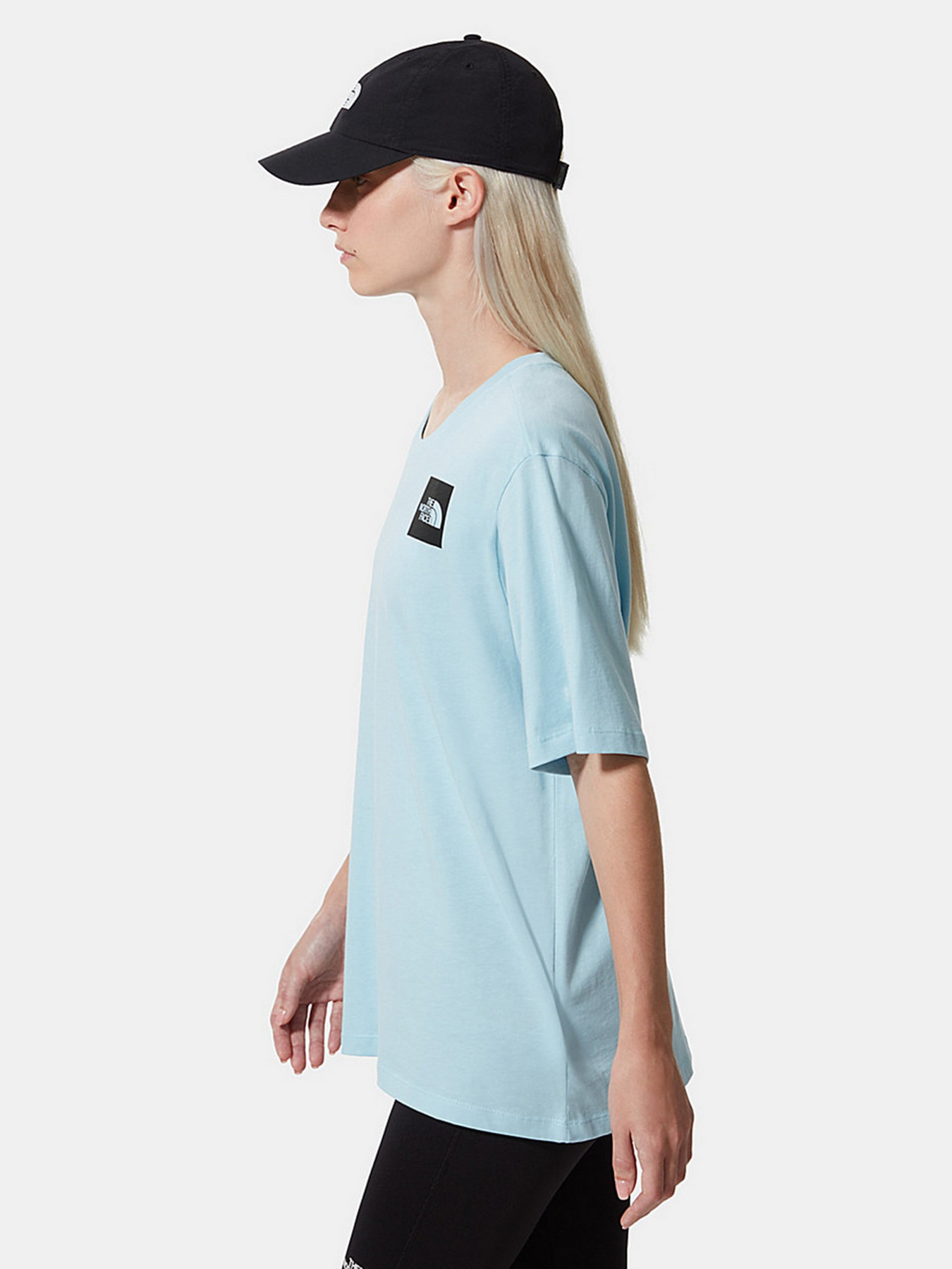 Футболки і поло The North Face Boyfriend модель NF0A4SYA3R31 Фото