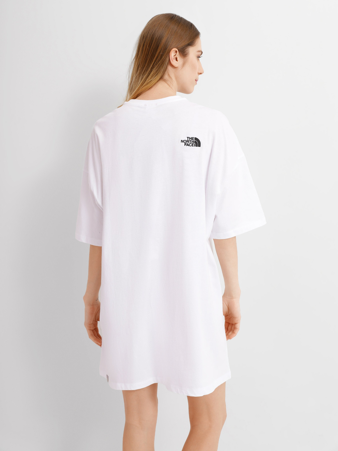 Сукня-футболка The North Face S/S модель NF0A55APFN41 Сукня-футболка The North Face S/S модель NF0A55APFN41 Фото