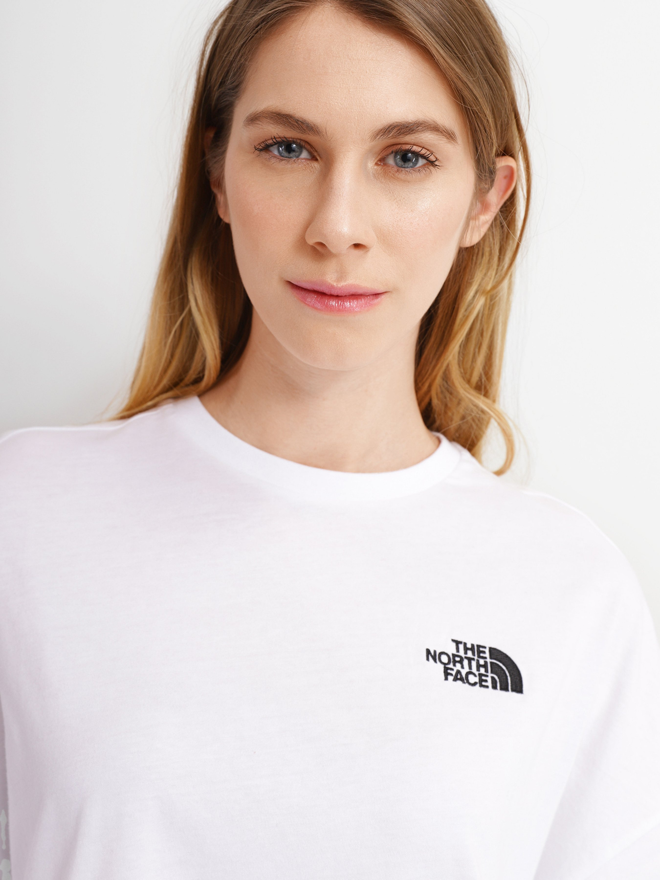 Сукня-футболка The North Face S/S модель NF0A55APFN41 Сукня-футболка The North Face S/S модель NF0A55APFN41 Фото