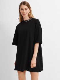 Сукня міні The North Face Zumu Модель NF0A7SXHJK31 Фото