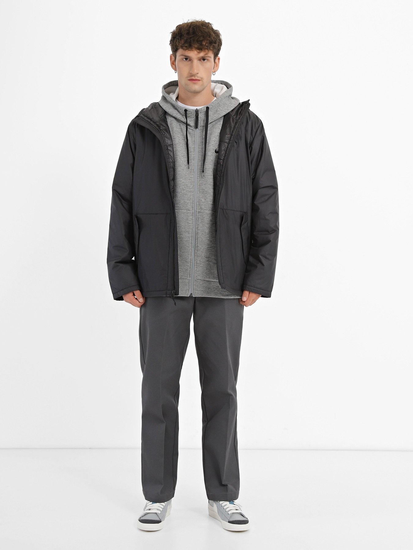 Демісезонна куртка The North Face AUBURN модель NF0A7UJIJK31 Фото