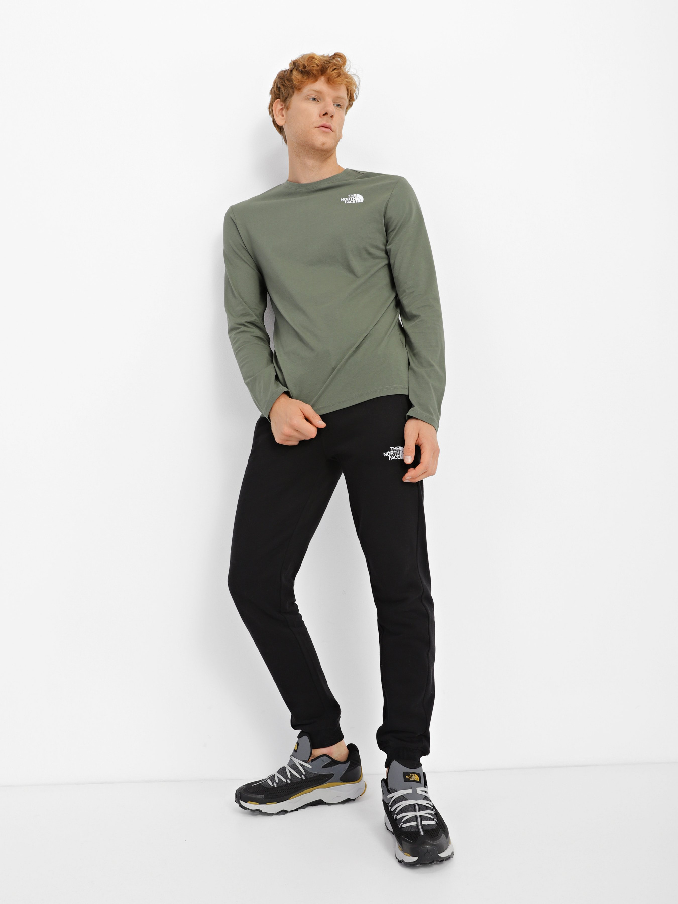 Лонгслів The North Face Redbox модель NF0A493LNYC1 Фото