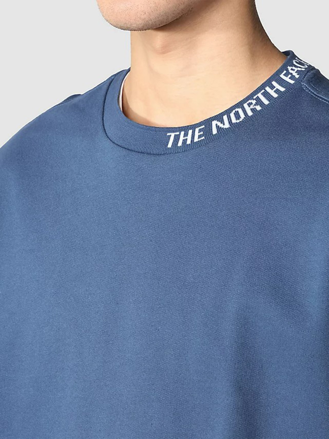 Свитшот The North Face Face Zumu Crewneck модель NF0A5ILHHDC1 Фото