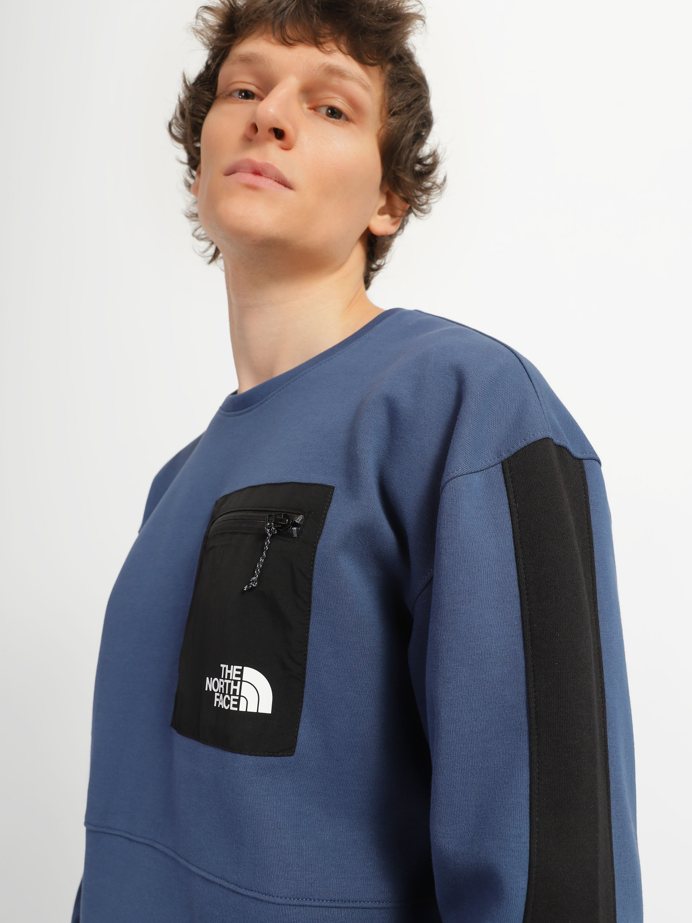 Свитшот The North Face Tech Crew модель NF0A7UQUHDC1 Свитшот The North Face Tech Crew модель NF0A7UQUHDC1 Фото