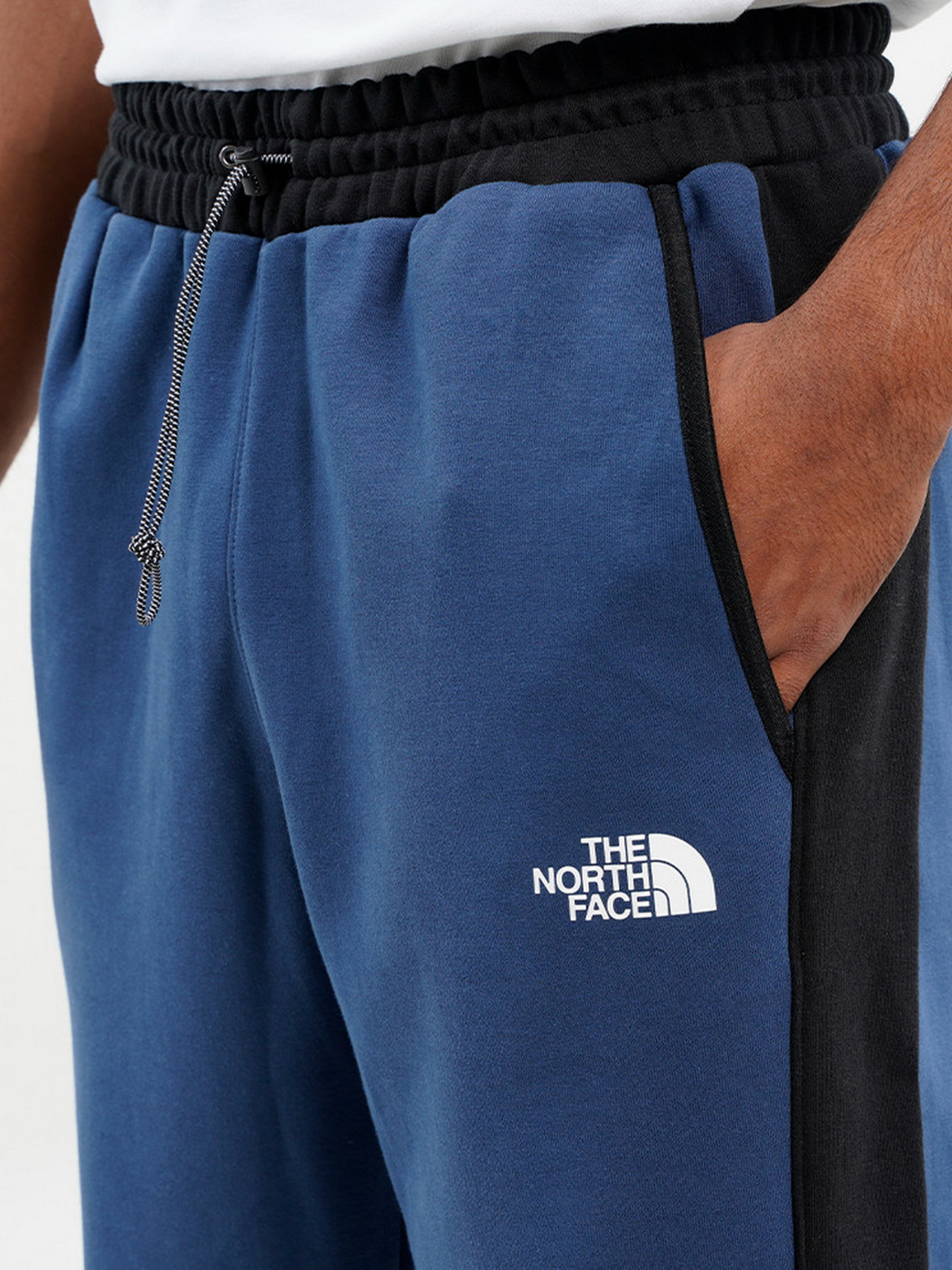 Штаны спортивные The North Face Tech модель NF0A7UQ1HDC1 Фото