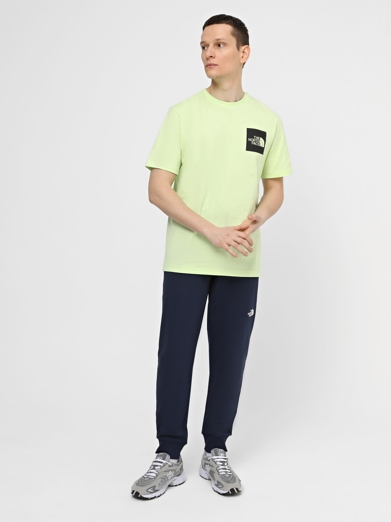 Штани спортивні The North Face M Nse Light Pant модель NF0A4T1F8K21 Фото