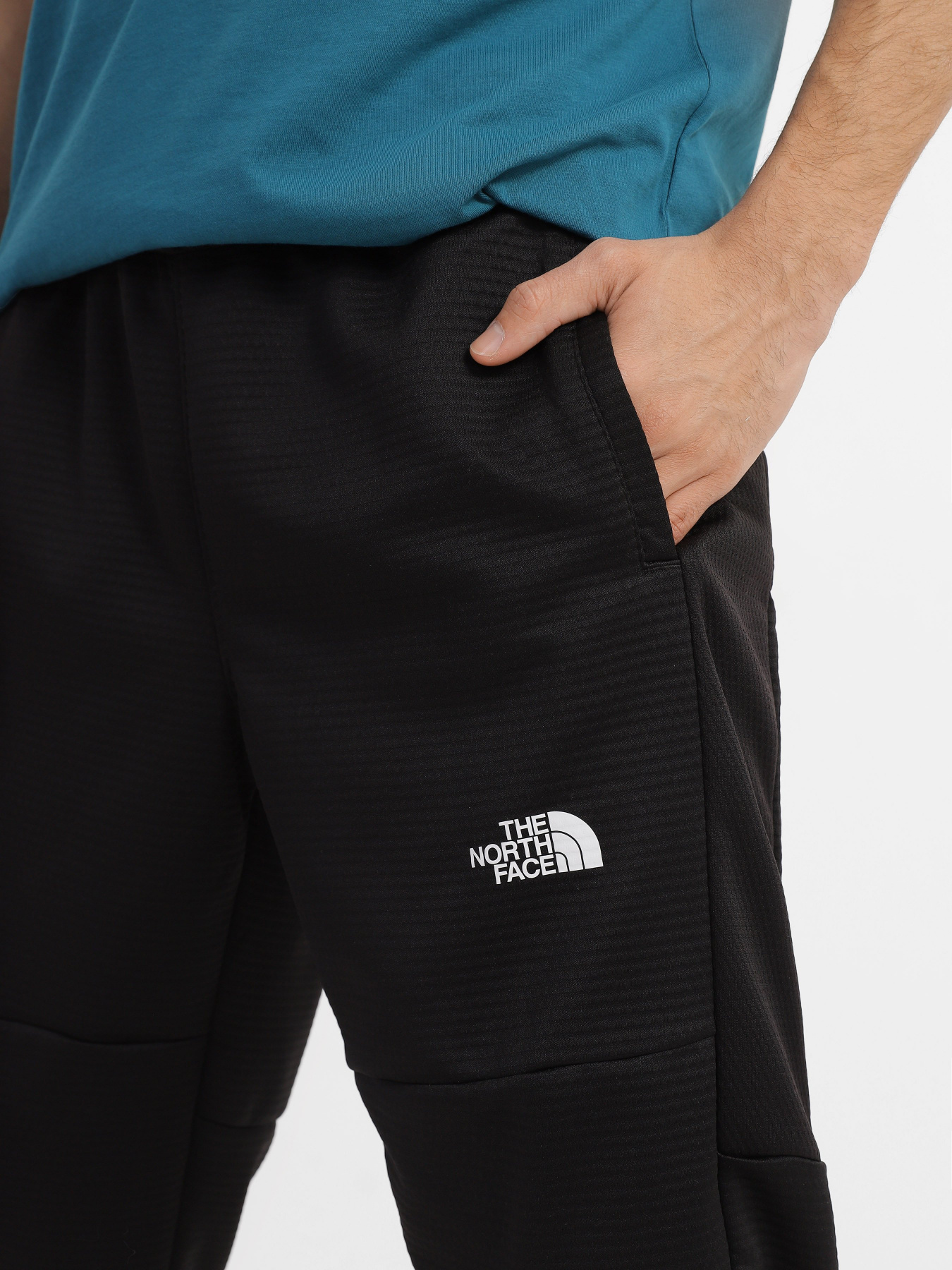 Спортивні штани The North Face Mountain Athletics модель NF0A823UJK31 Фото