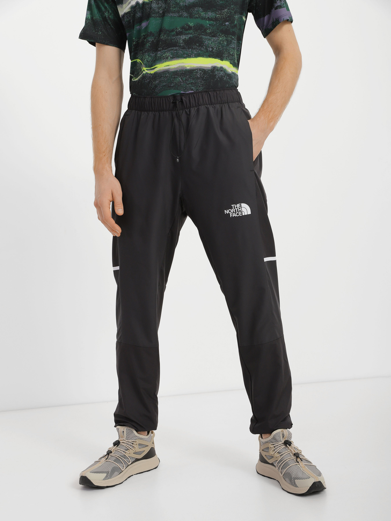 Штаны спортивные The North Face Outdoor Mountain Athletics модель NF0A8249KT01 Фото