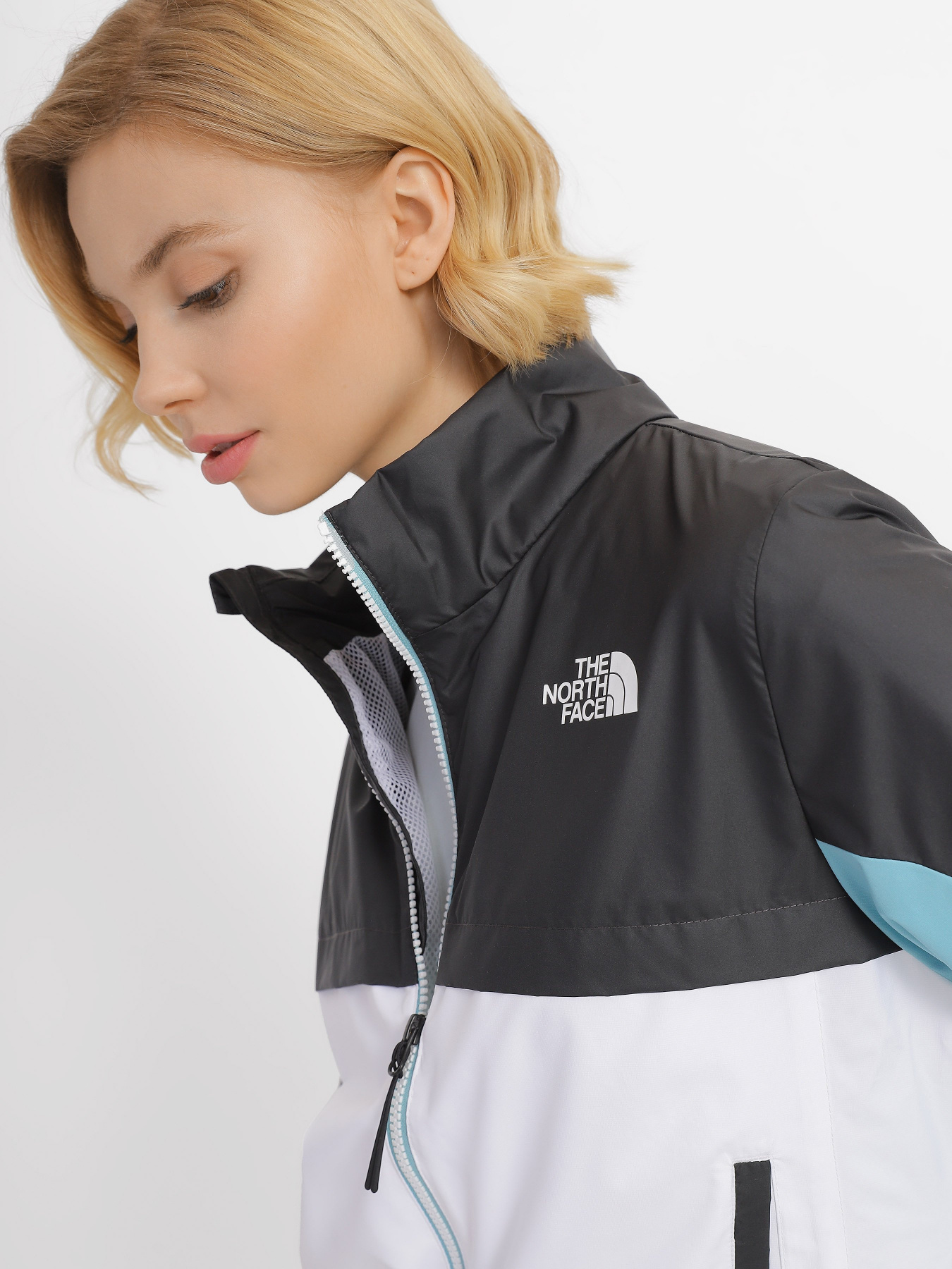 Ветровка The North Face Mountain Athletics модель NF0A825DIKF1 Ветровка The North Face Mountain Athletics модель NF0A825DIKF1 Фото