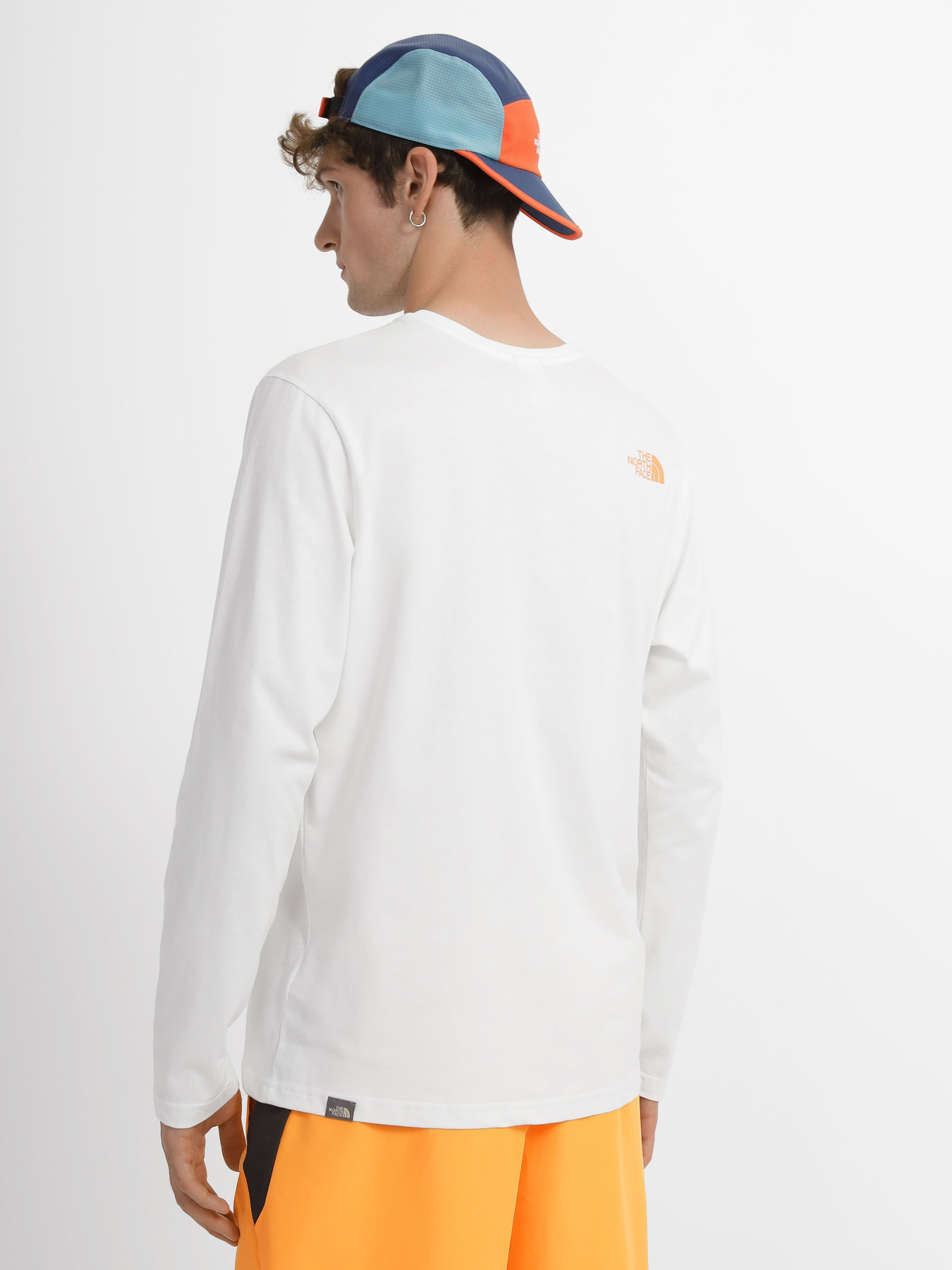 Лонгслив The North Face Graphic модель NF0A83FPN3N1 Фото