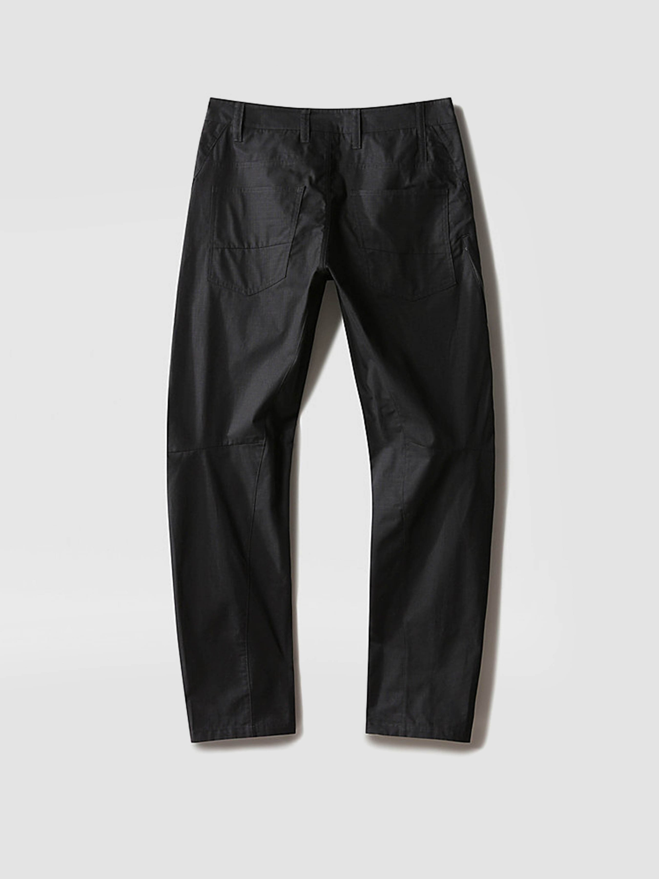 Повсякденні штани The North Face Regular Tapered модель NF0A7X69JK31 Фото