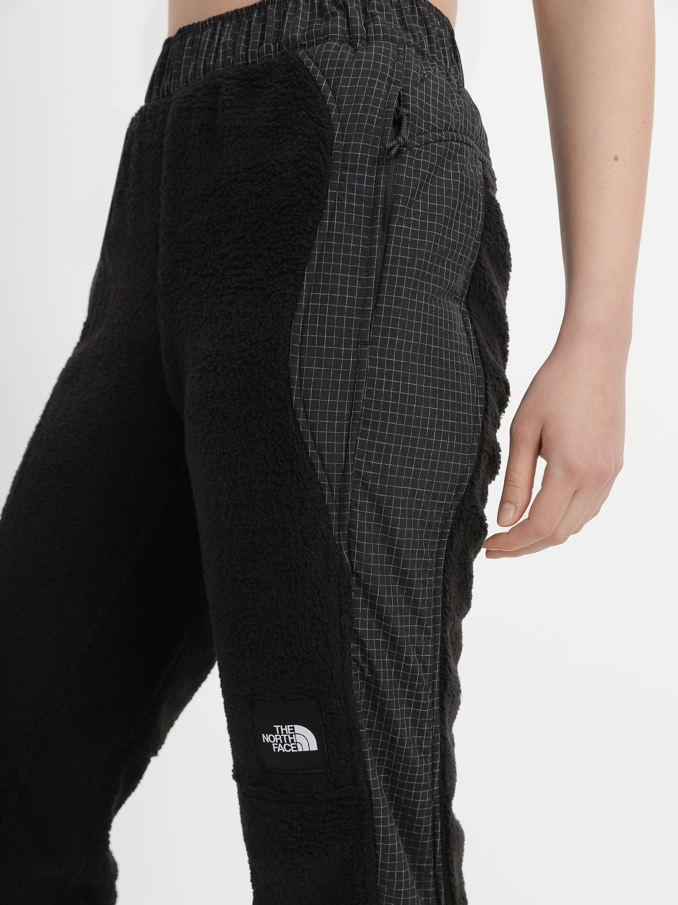 Штаны спортивные The North Face Convin модель NF0A8241JK31 Штаны спортивные The North Face Convin модель NF0A8241JK31 Фото