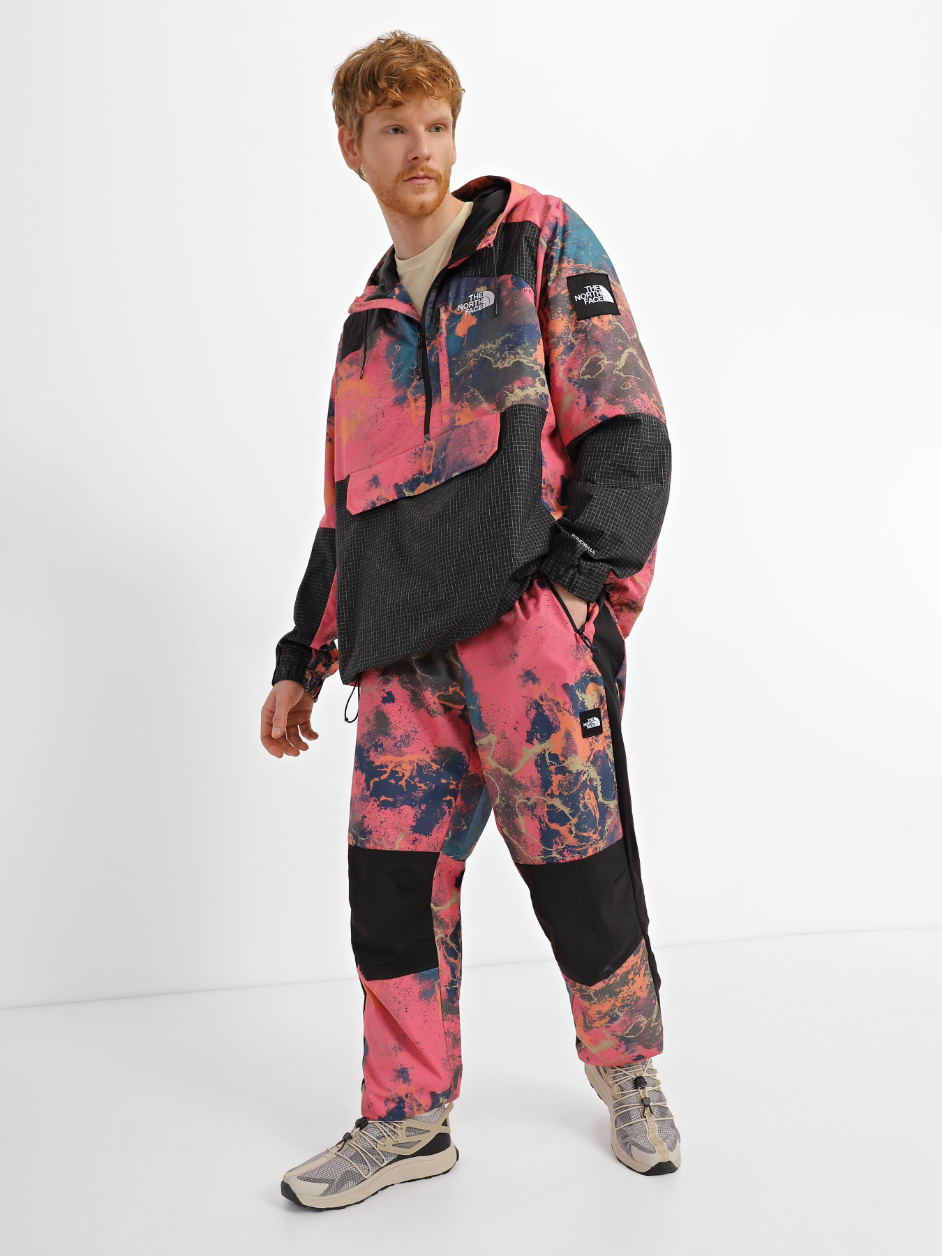 Штаны спортивные The North Face Convin Allover Printed модель NF0A83JOIOC1 Фото