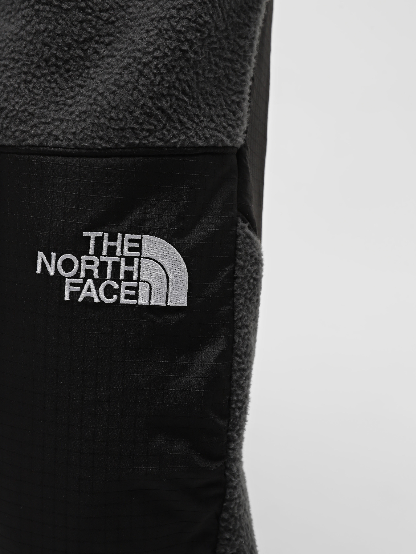 Штаны спортивные The North Face Fleeski Y2K модель NF0A852KMN81 Фото