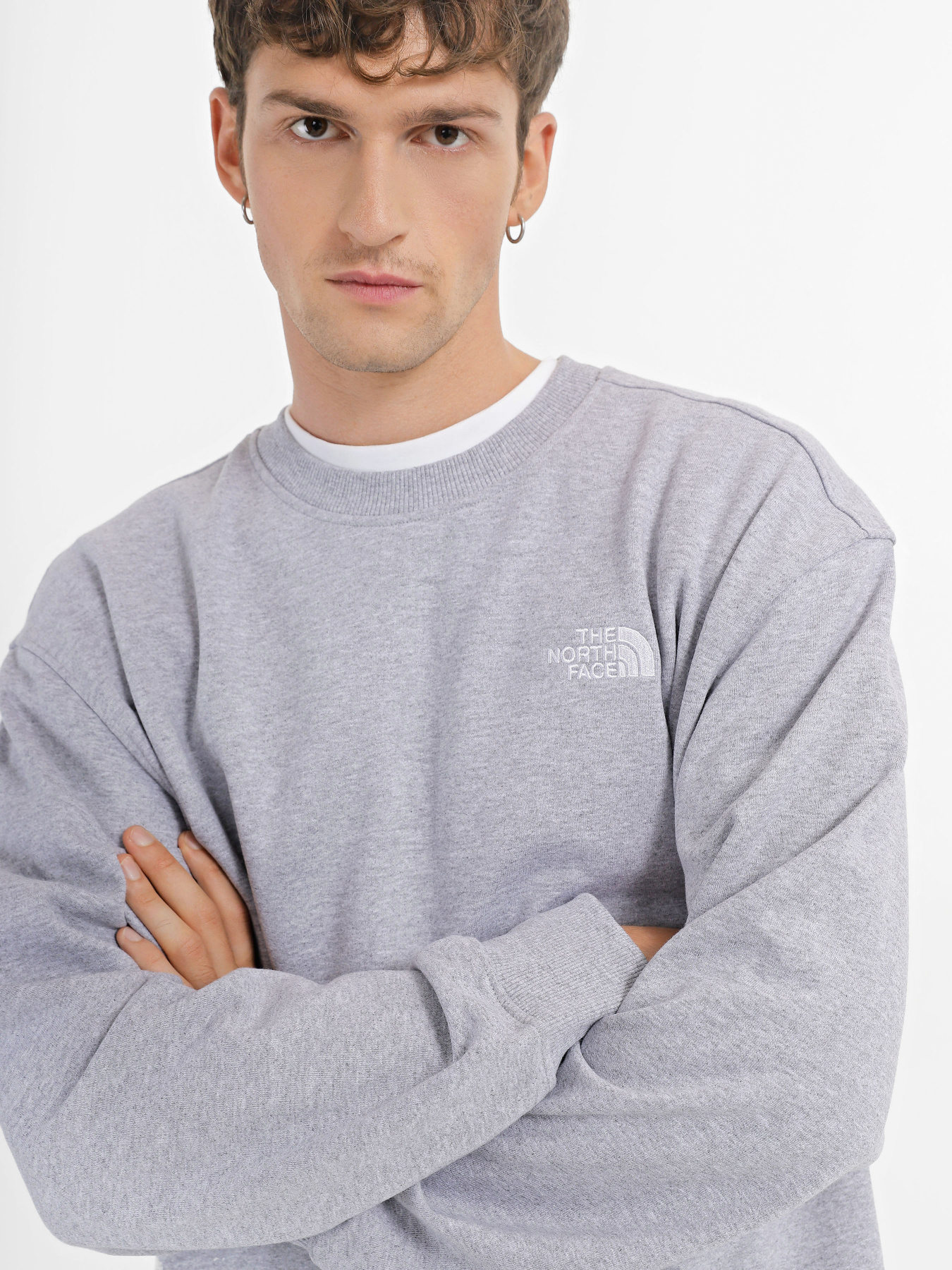 Свитшот The North Face Essential Crew модель NF0A7ZJADYX1 Фото