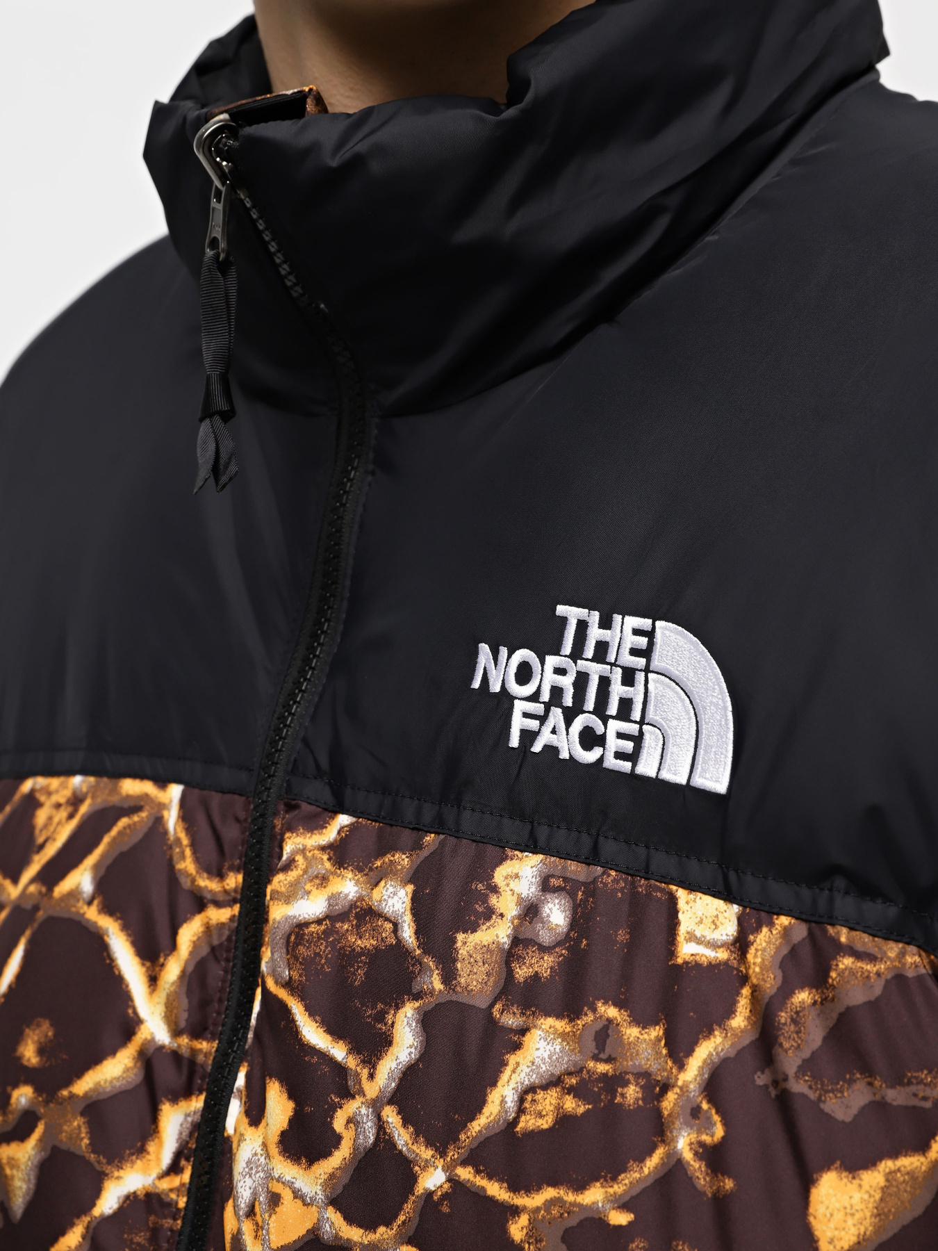 Зимова куртка The North Face 1996 Retro Nuptse модель NF0A3C8DOS31 Фото