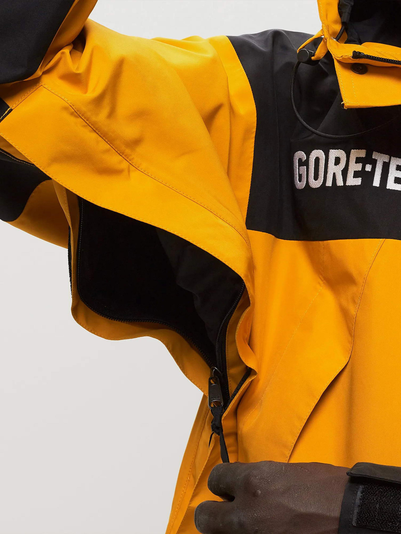 Зимова куртка The North Face GTX Mountain Guide Insulated модель NF0A831MZU31 Фото