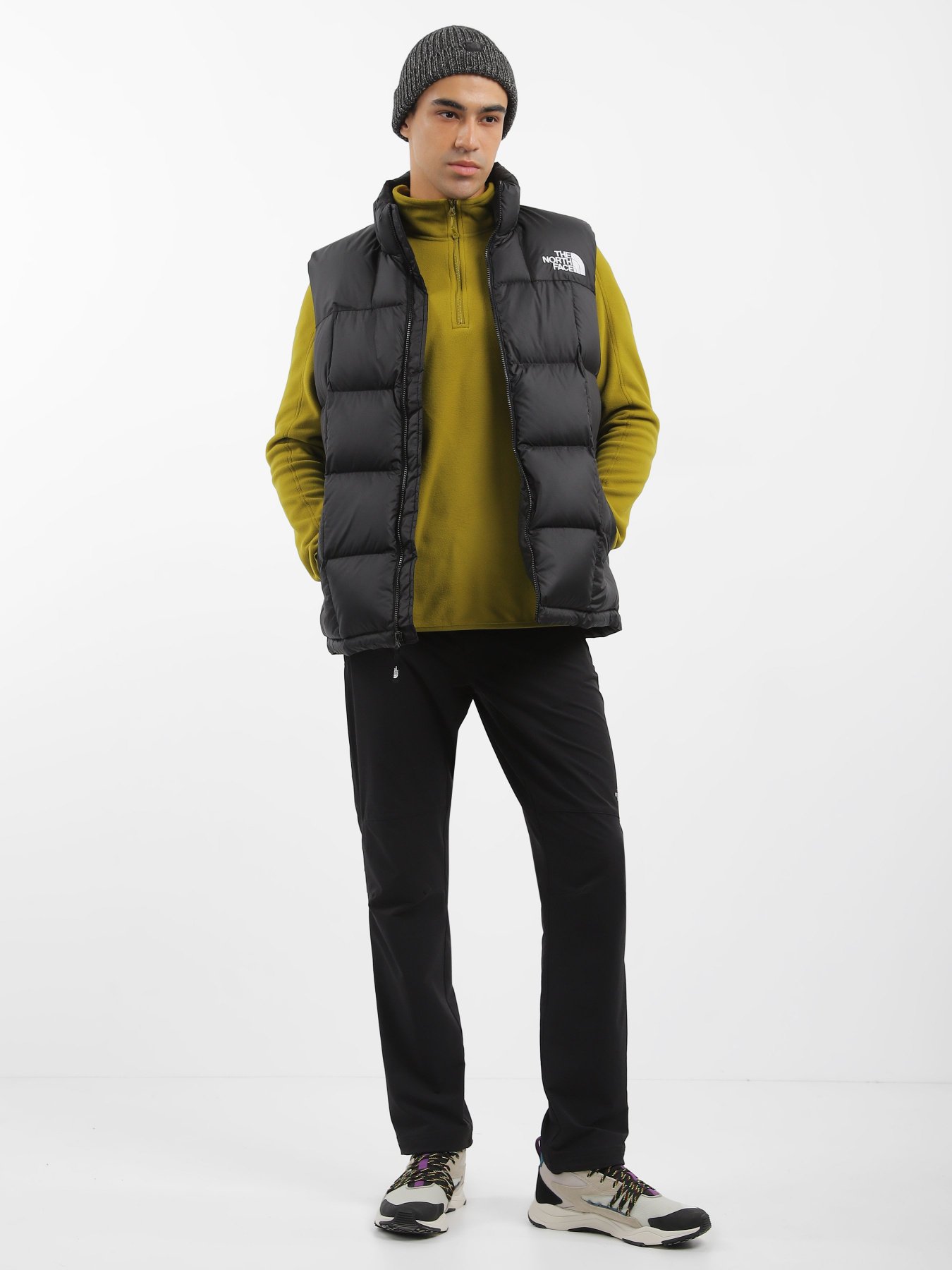Утеплений жилет The North Face Lhotse модель NF0A853DJK31 Утеплений жилет The North Face Lhotse модель NF0A853DJK31 Фото