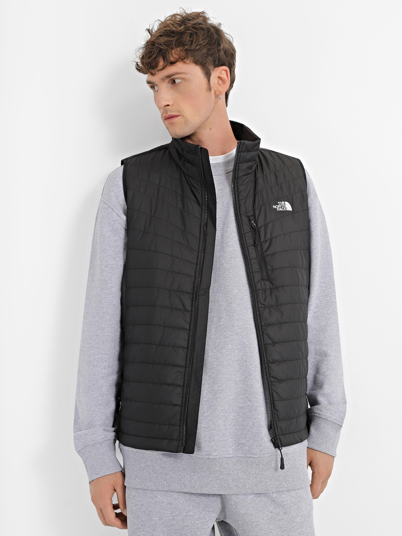 Утепленный жилет The North Face Grivola Insulated модель NF0A4MACJK31 Фото