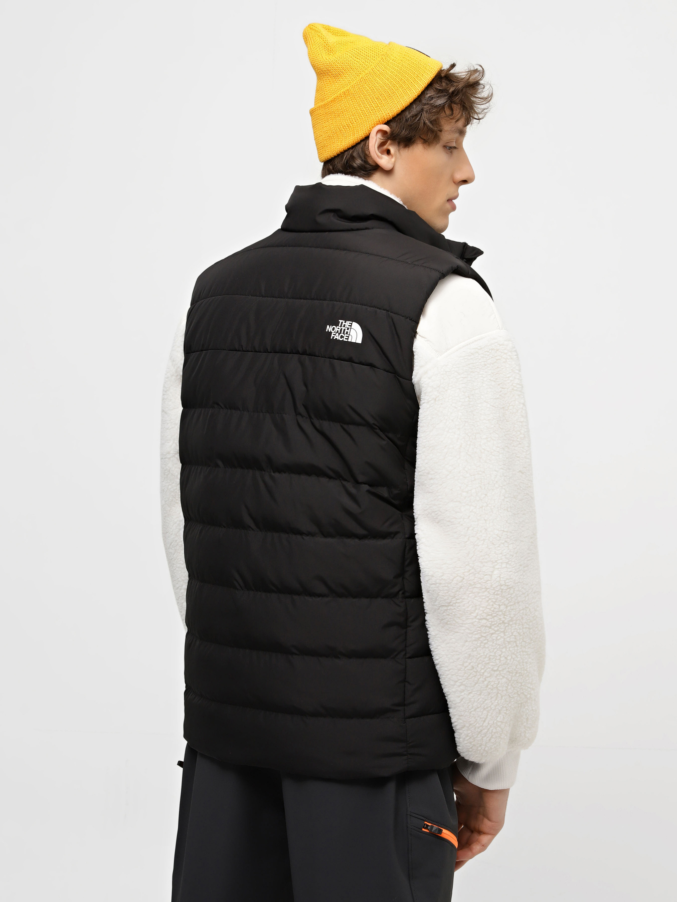 Утепленный жилет The North Face Aconcagua 3 модель NF0A84IKJK31 Утепленный жилет The North Face Aconcagua 3 модель NF0A84IKJK31 Фото