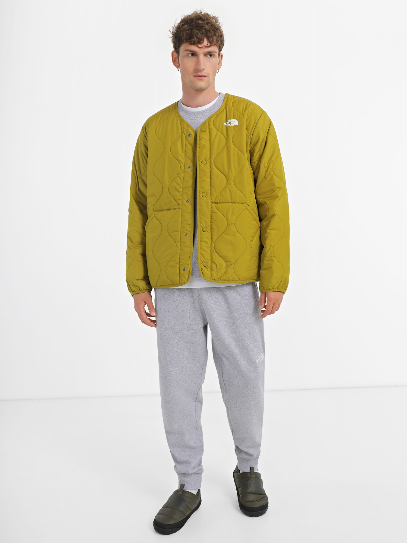 Демісезонна куртка The North Face AMPATO QUILTED модель NF0A852AI0N1 Фото