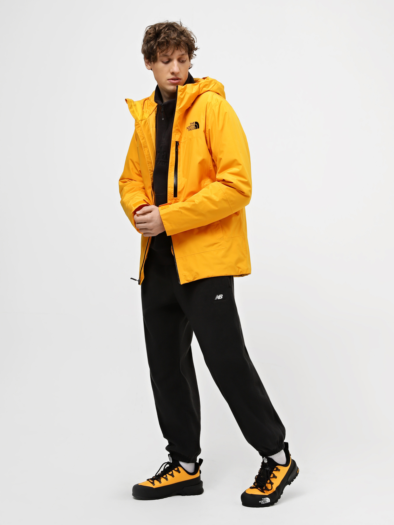 Аутдор та гірськолижна куртка The North Face Descendit модель NF0A4QWW56P1 Аутдор та гірськолижна куртка The North Face Descendit модель NF0A4QWW56P1 Фото