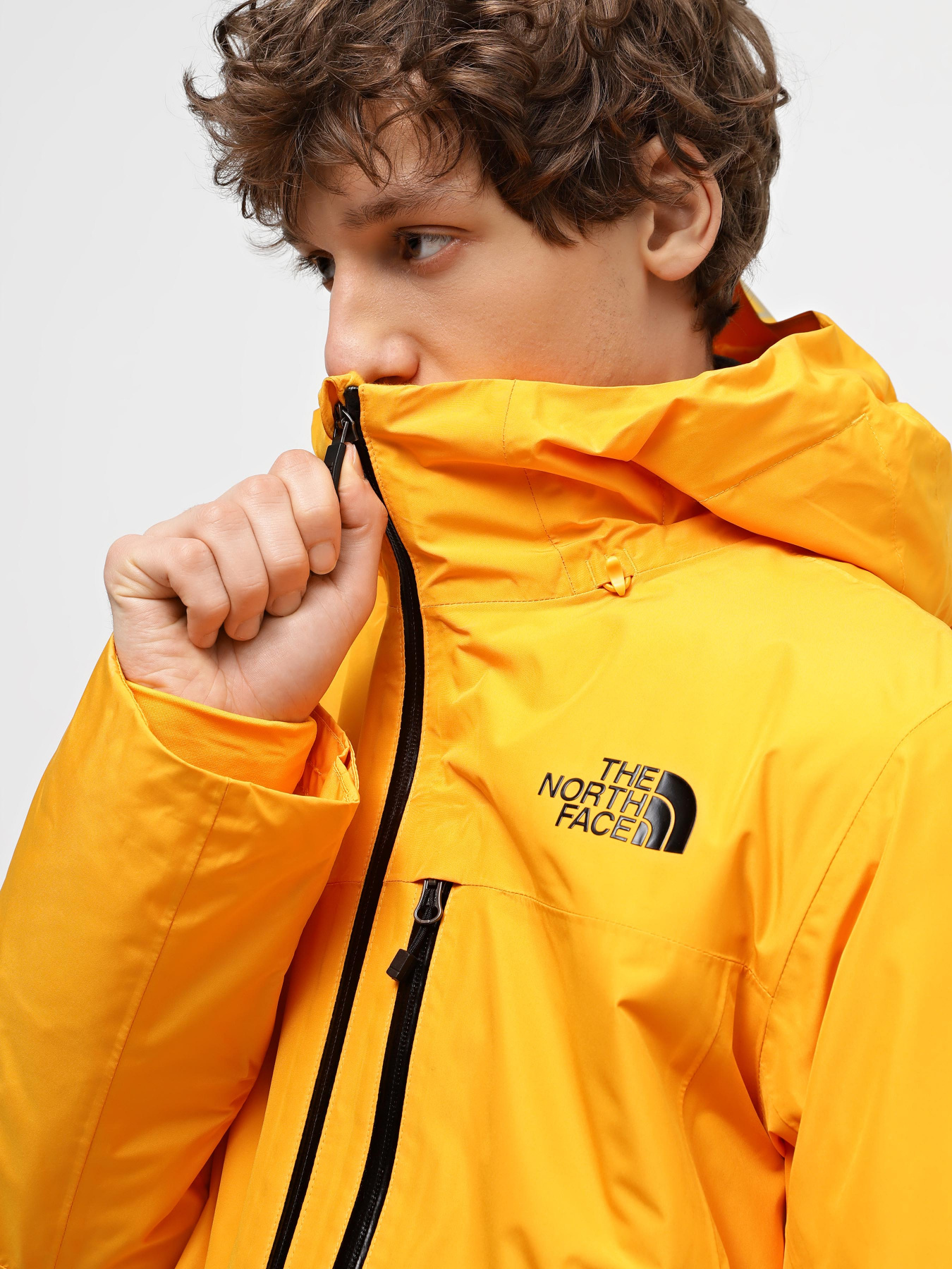 Аутдор та гірськолижна куртка The North Face Descendit модель NF0A4QWW56P1 Аутдор та гірськолижна куртка The North Face Descendit модель NF0A4QWW56P1 Фото