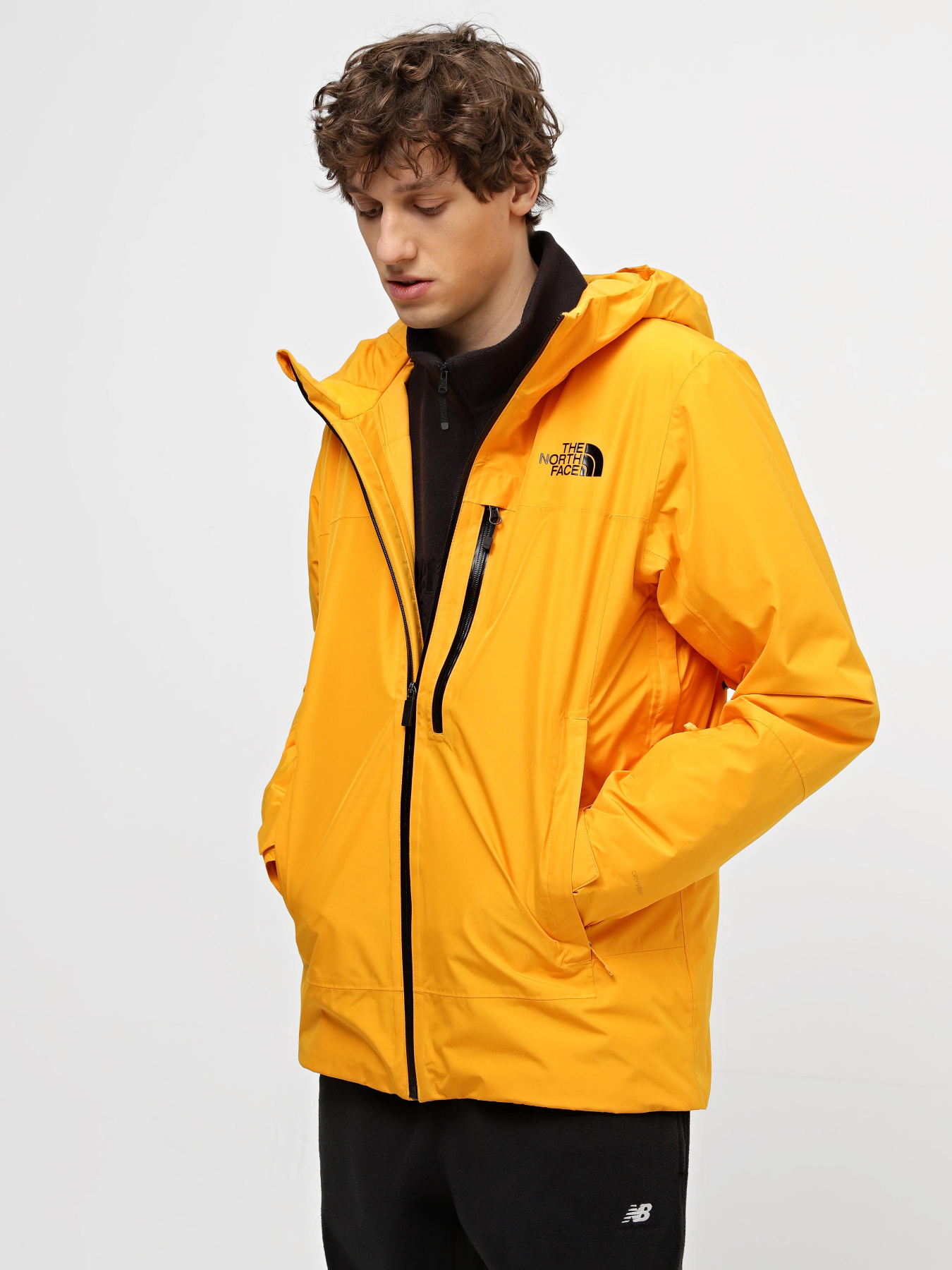 Аутдор та гірськолижна куртка The North Face Descendit модель NF0A4QWW56P1 Аутдор та гірськолижна куртка The North Face Descendit модель NF0A4QWW56P1 Фото