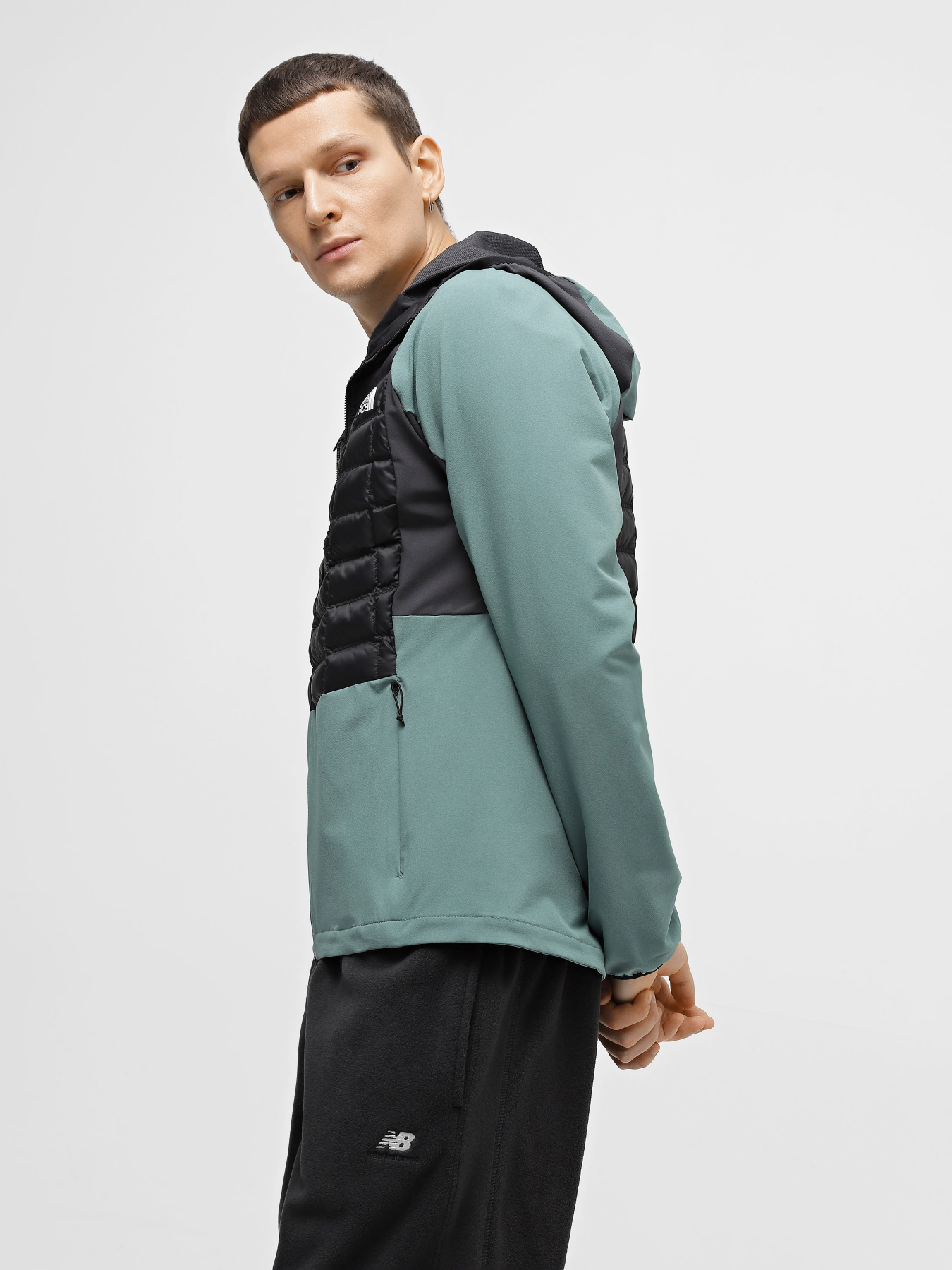 Демісезонна куртка The North Face Hybrid ThermoBall™ модель NF0A857ROTI1 Фото