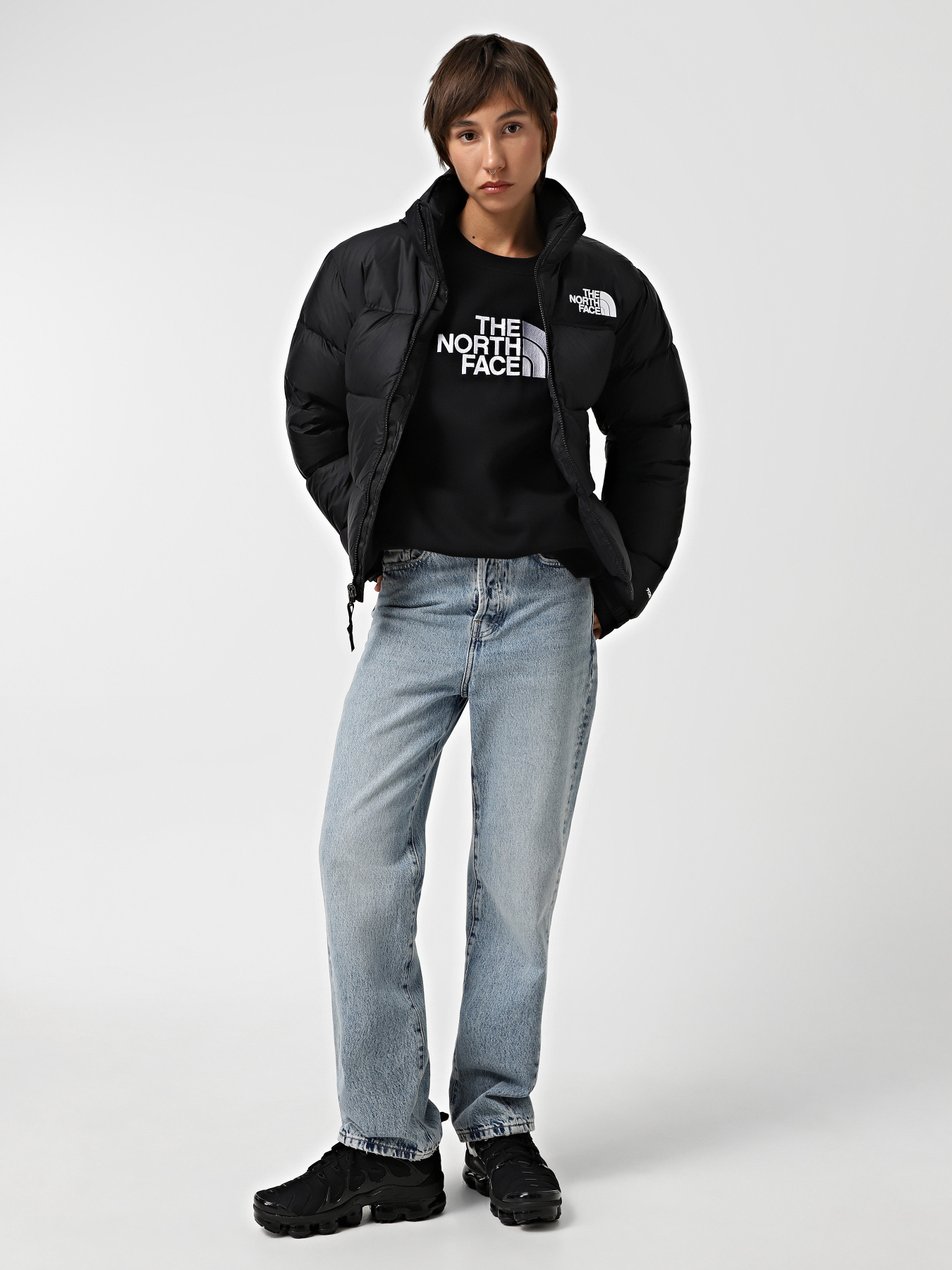 Зимняя куртка The North Face 1996 RETRO NUPTSE модель NF0A3XEOLE41 Фото