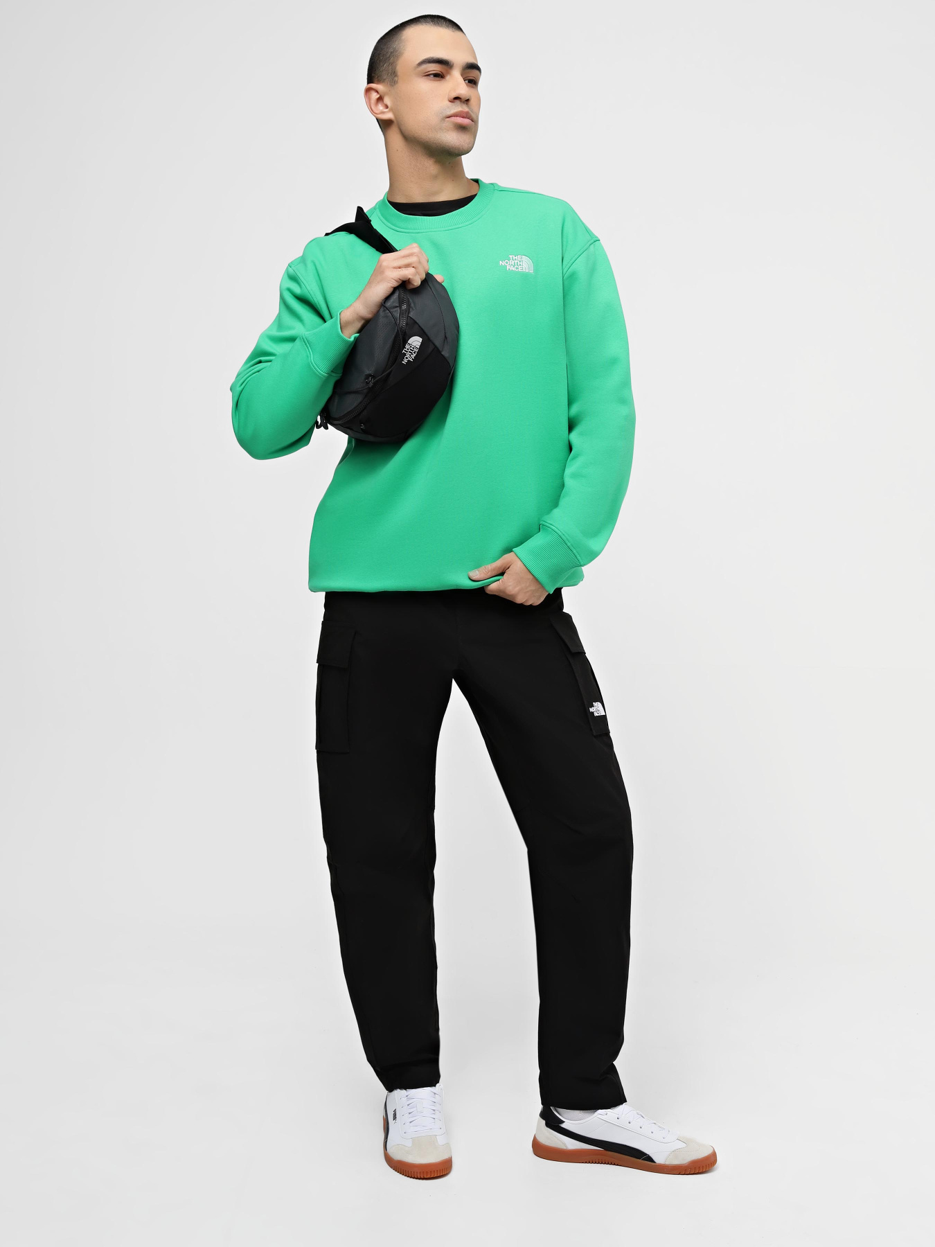 Свитшот The North Face Essential Crew модель NF0A7ZJAPO81 Фото