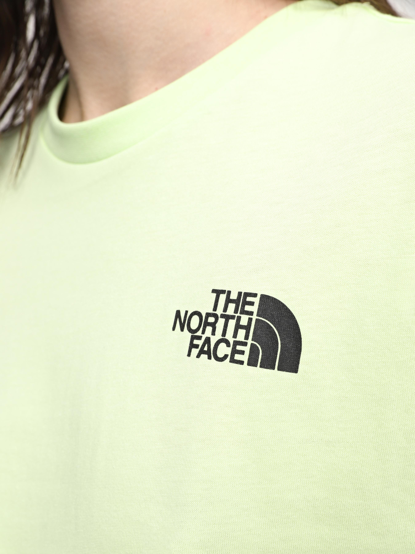 Футболка The North Face W S/S Relaxed Redbox Tee модель NF0A87NKO0F1 Фото