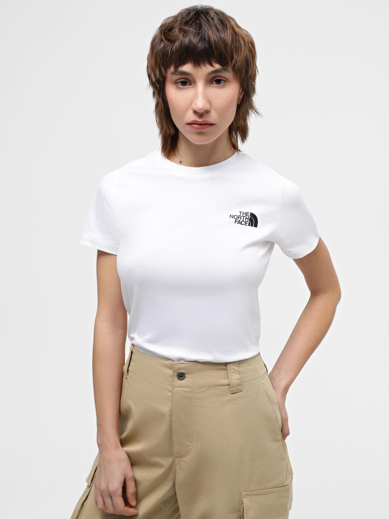 Футболка The North Face W S/S Redbox Tee модель NF0A87NMFN41 Футболка The North Face W S/S Redbox Tee модель NF0A87NMFN41 Фото